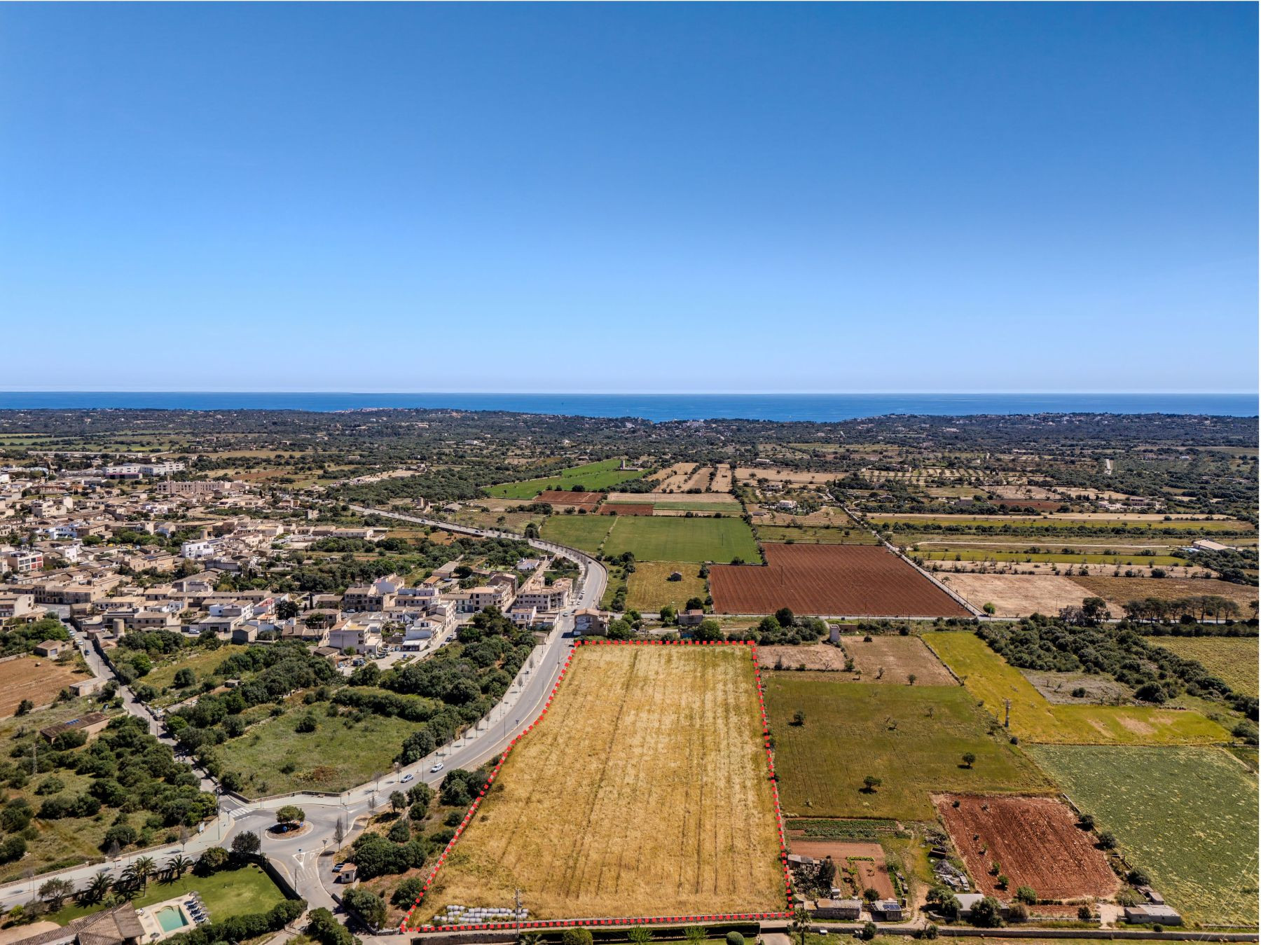 Plot in Santanyí with excellent potential for the development of a country estate.