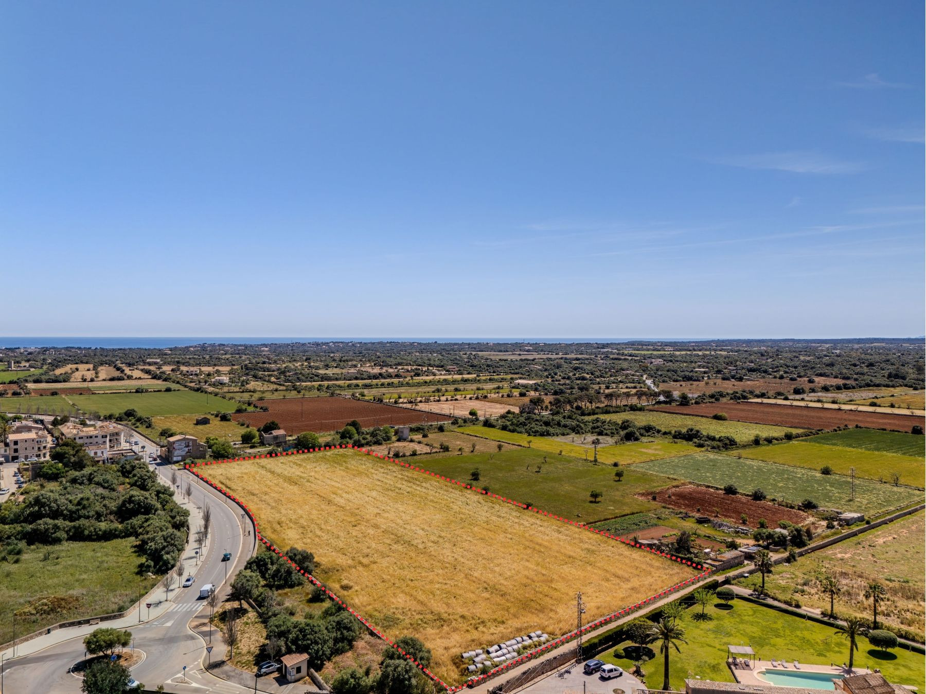 Plot in Santanyí with excellent potential for the development of a country estate.