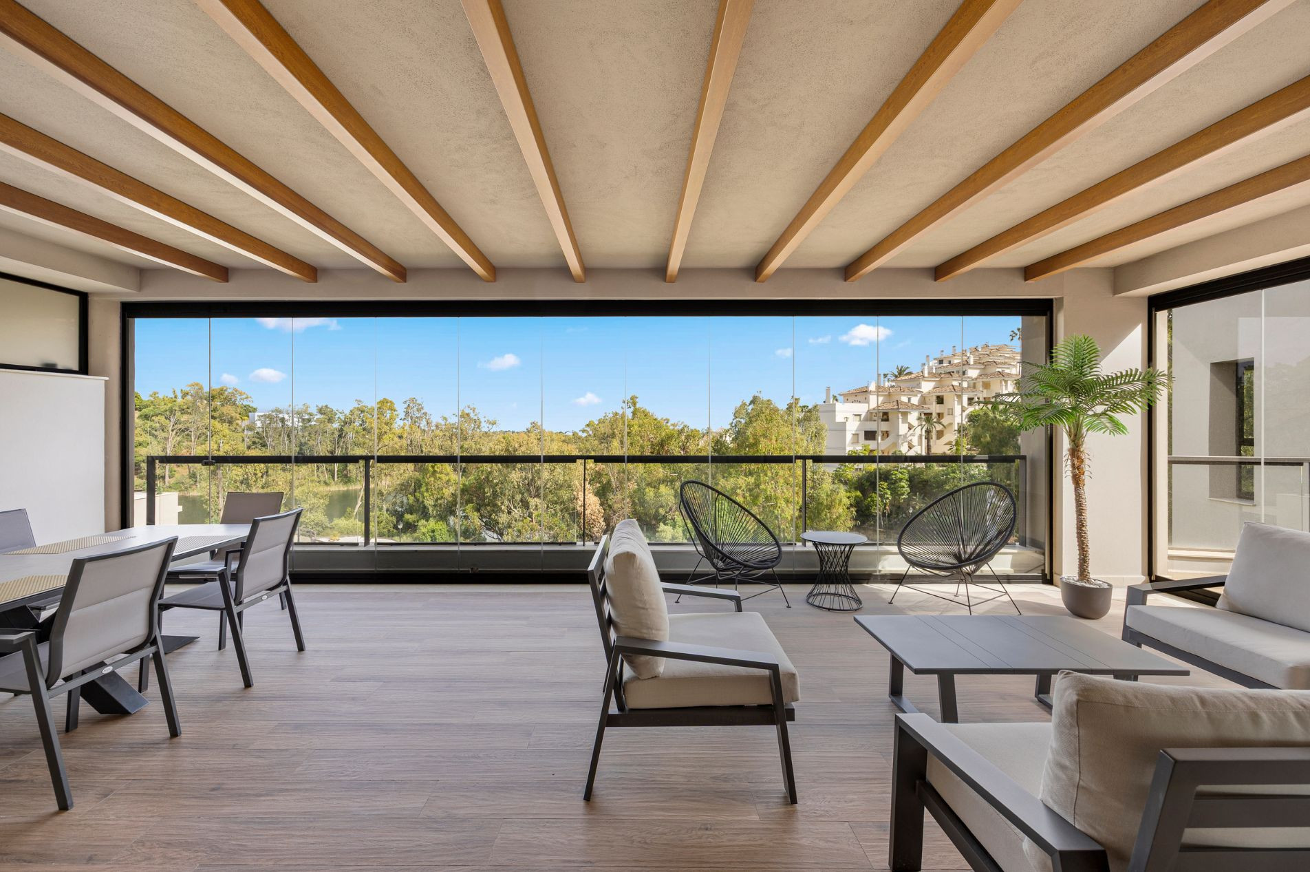 Apartamento de lujo de 3 dormitorios con vistas panorámicas | Marbella Lake, Nueva Andalucía