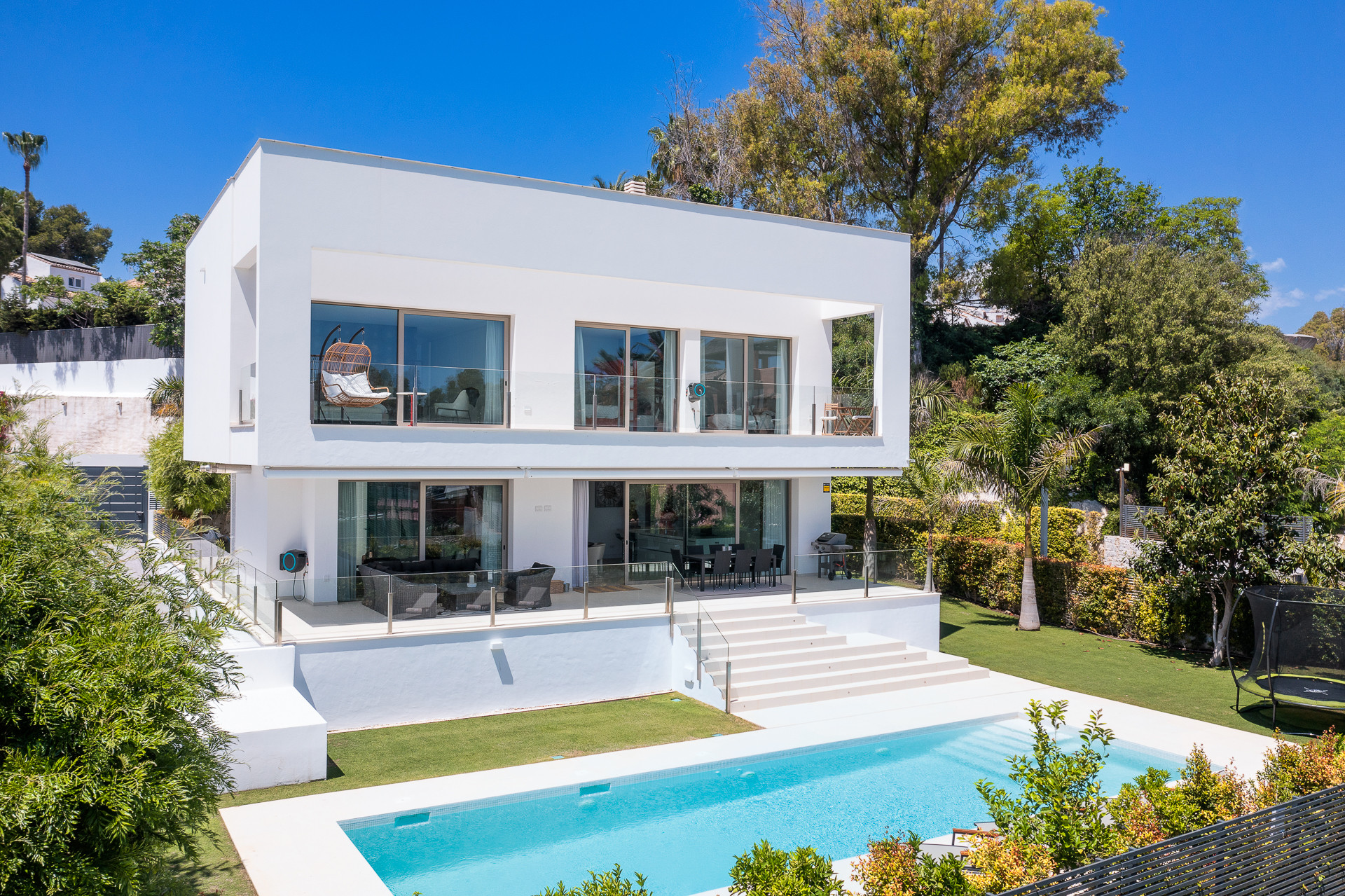 Villa for sale in San Pedro de Alcantara, Marbella, Costa del Sol