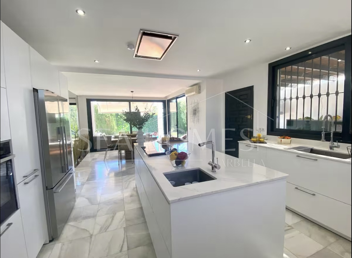 Luxury Villa near Marbella – Elegance and Comfort on the Costa del Sol