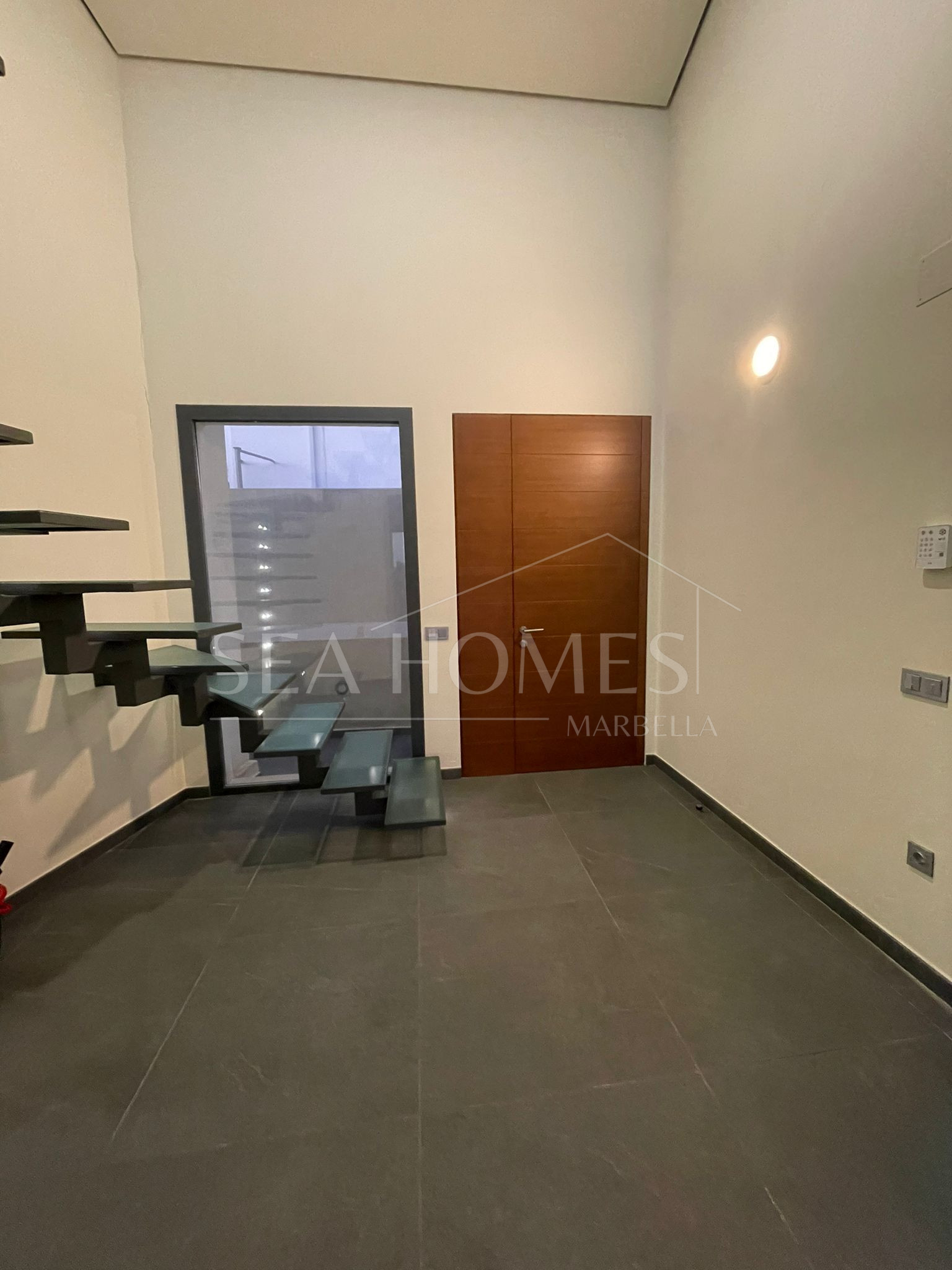 Sale of House or Commercial Premises in Marbella