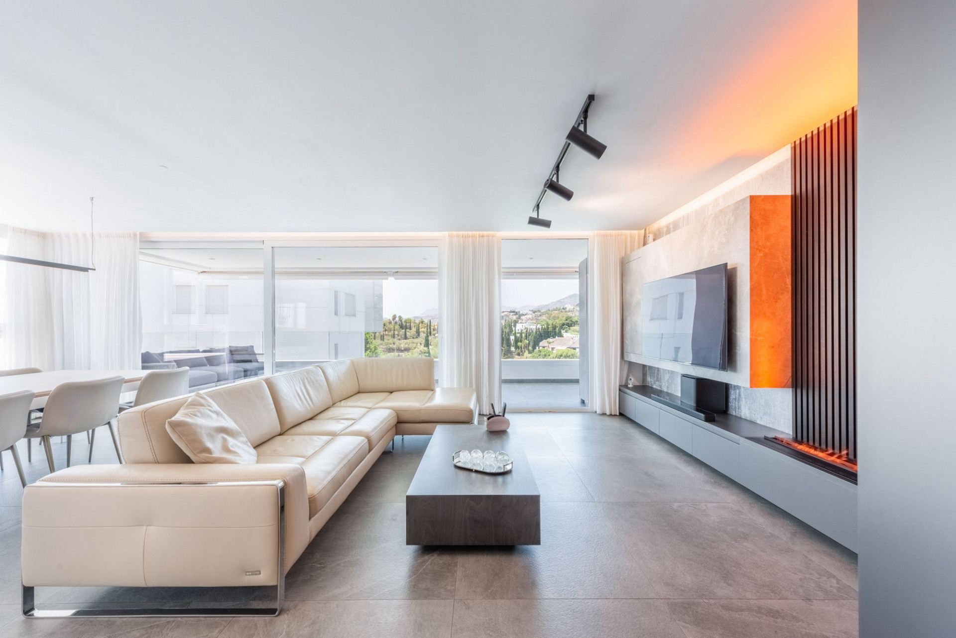Image 3: Penthouse Duplex For sale, Benahavís, €1,495,000 [EAMs701919]