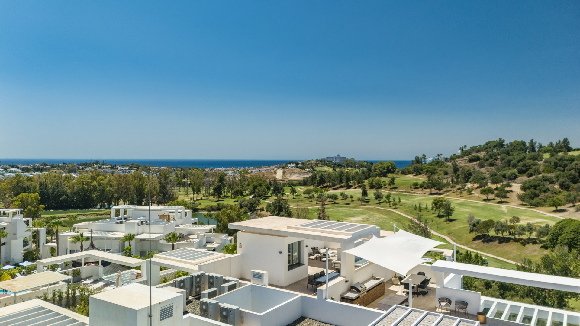 Image 1: Penthouse Duplex For sale, Benahavís, €795,000 [EAMs679634]
