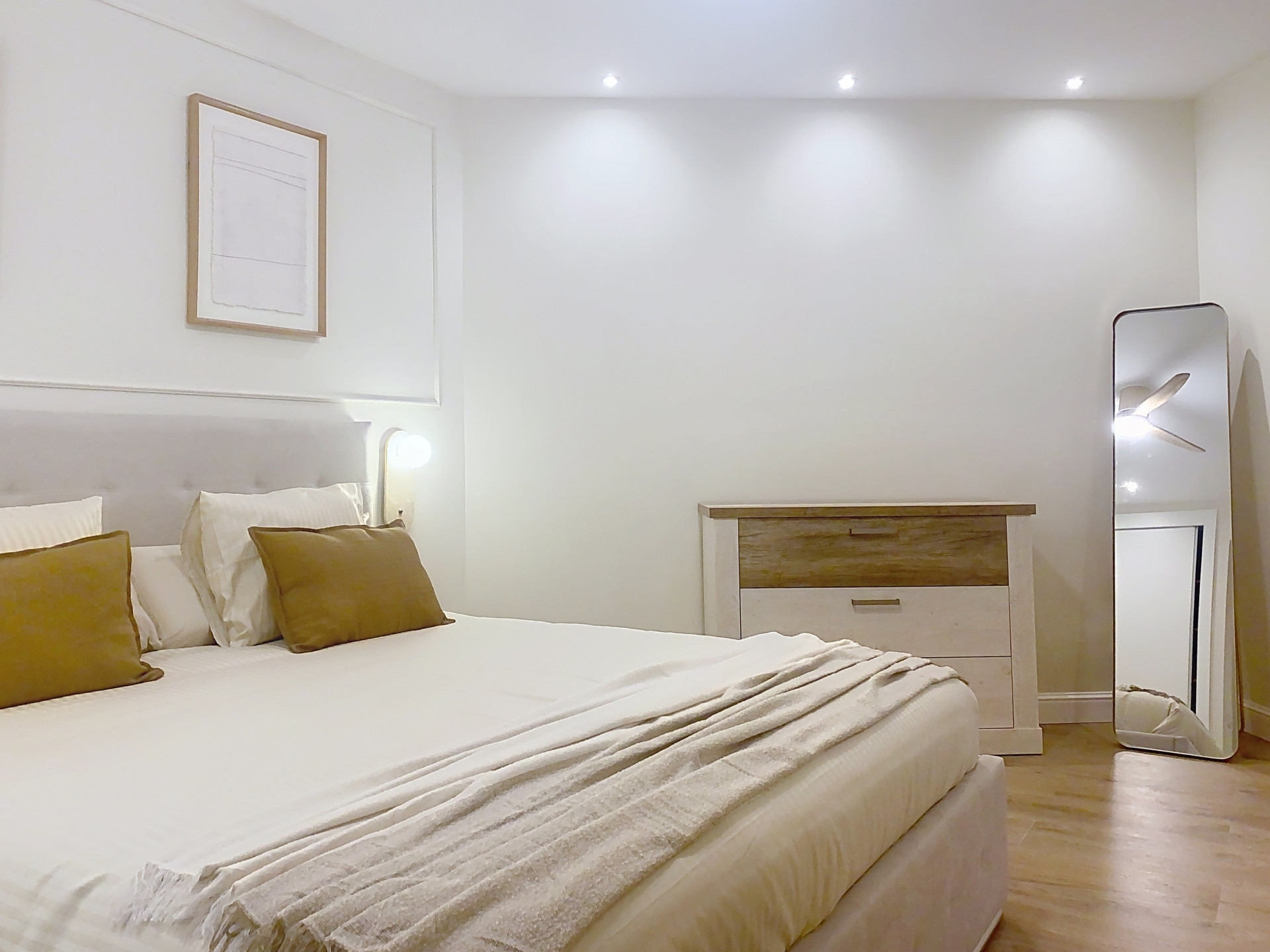 Fully Renovated and Furnished 3-Bedroom Apartment – Puerto de Estepona