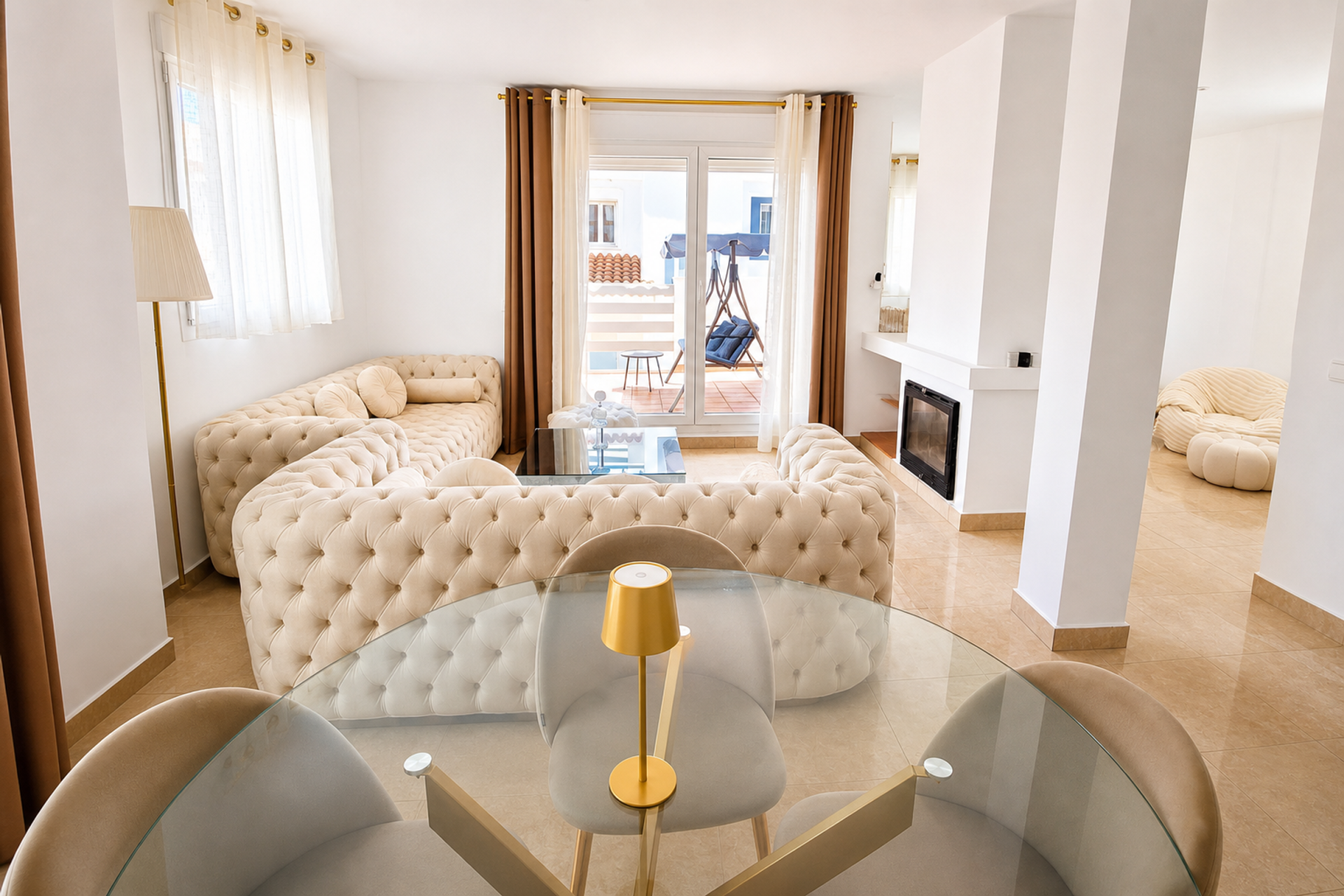 Bright 6-Bedroom Townhouse with Sea Views and Communal Pool! — photo 11
