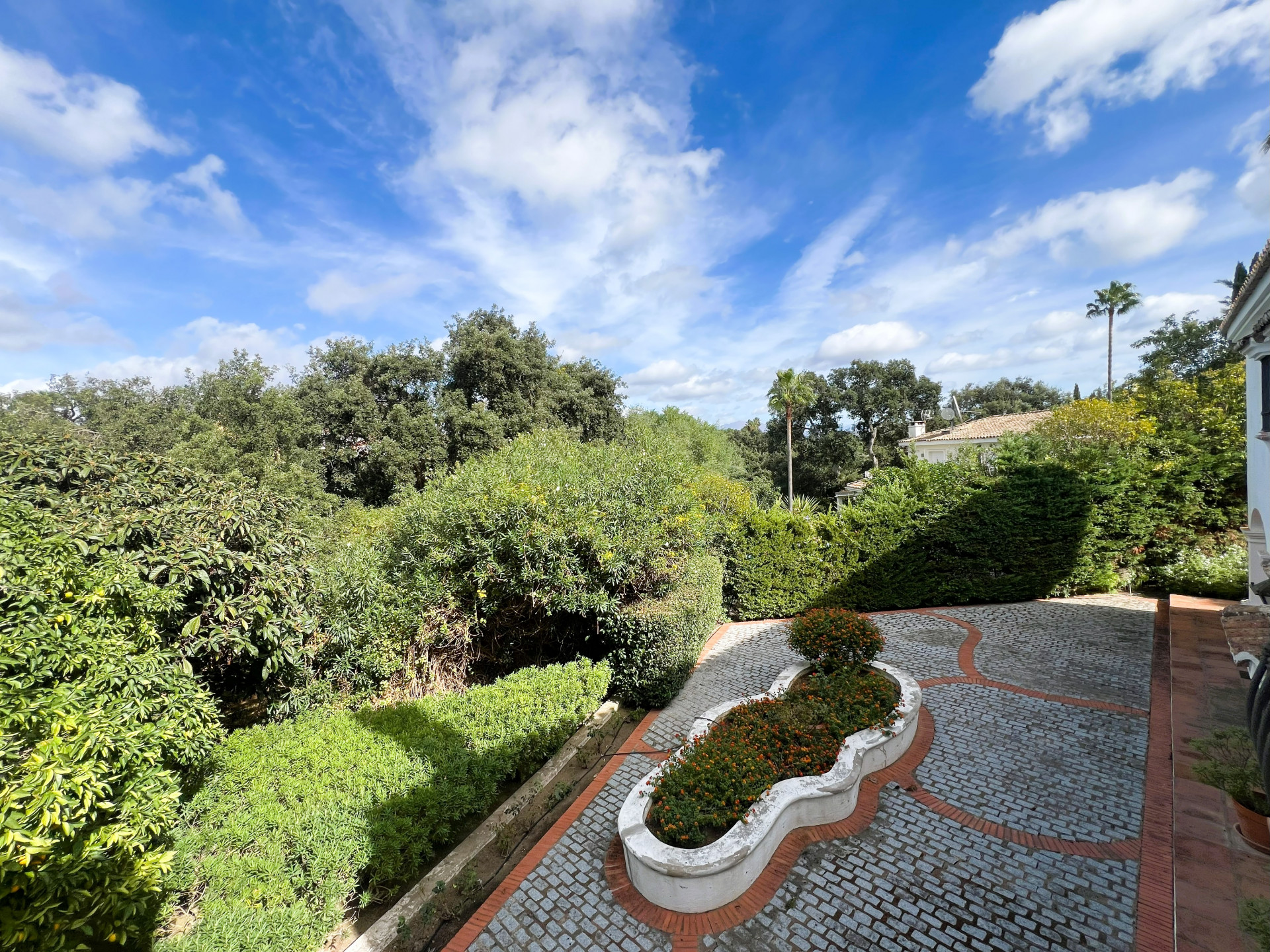 4 Bedroom Villa for sale Zona B | Henger Real Estate