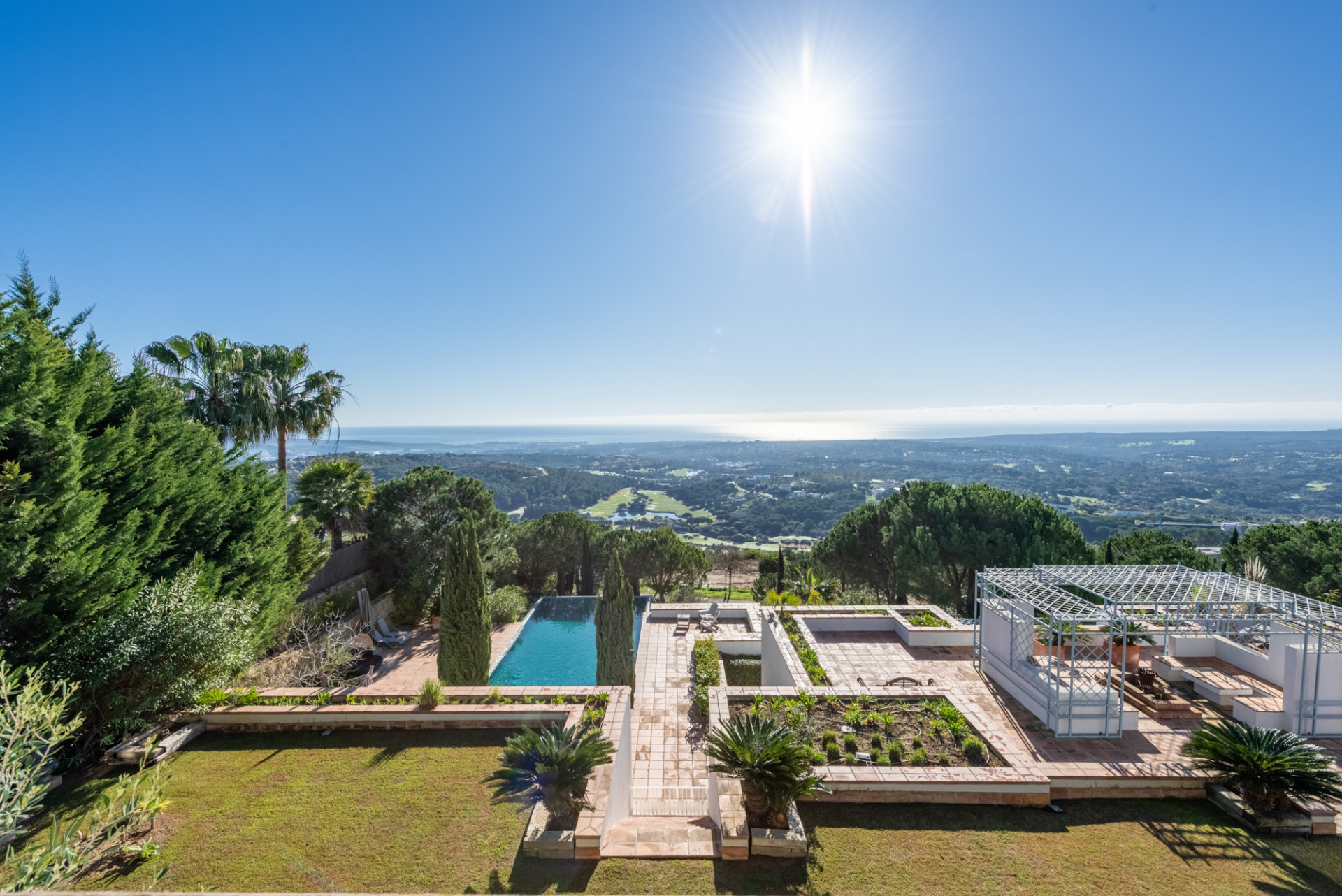 Villa de lujo con impresionantes vistas en La Reserva Sotogrande