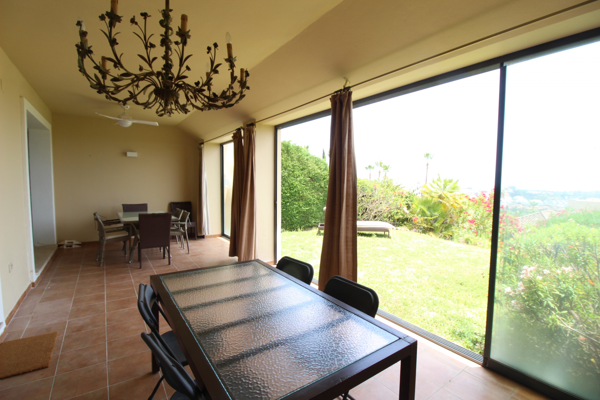 Haus zum Verkauf in Benahavis, Costa del Sol