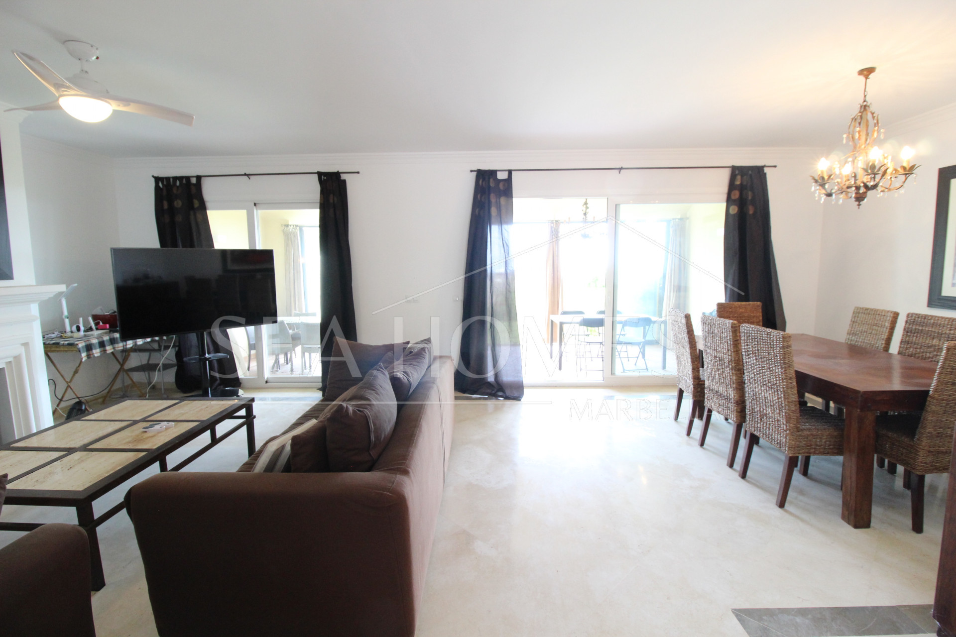 BEAUTIFULL AND PRIVATE SEMIDETACHED   OPEN VIEWS TO THE SEA