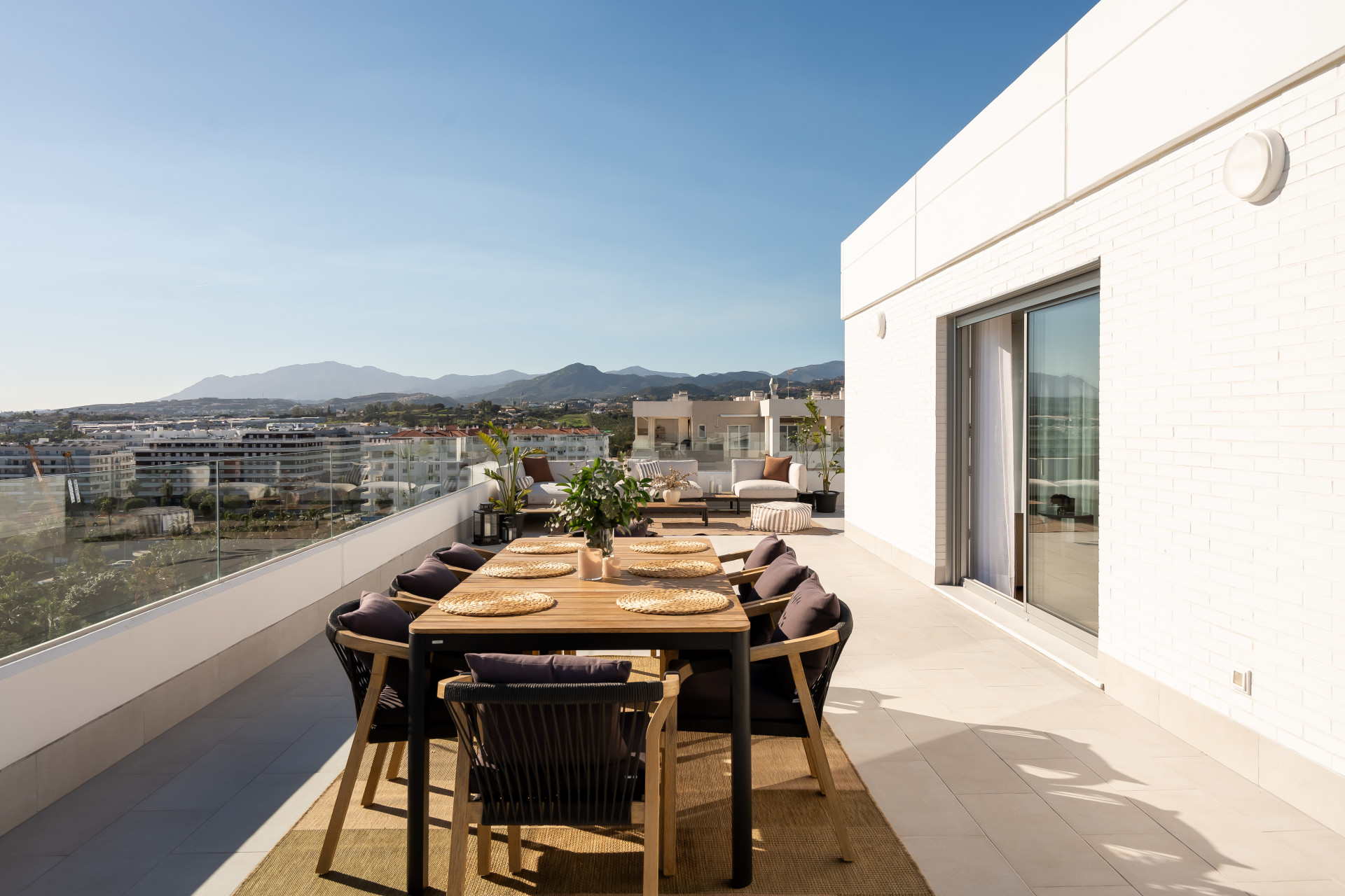 Exclusive True Penthouse in La Campana with 4 Bedrooms.