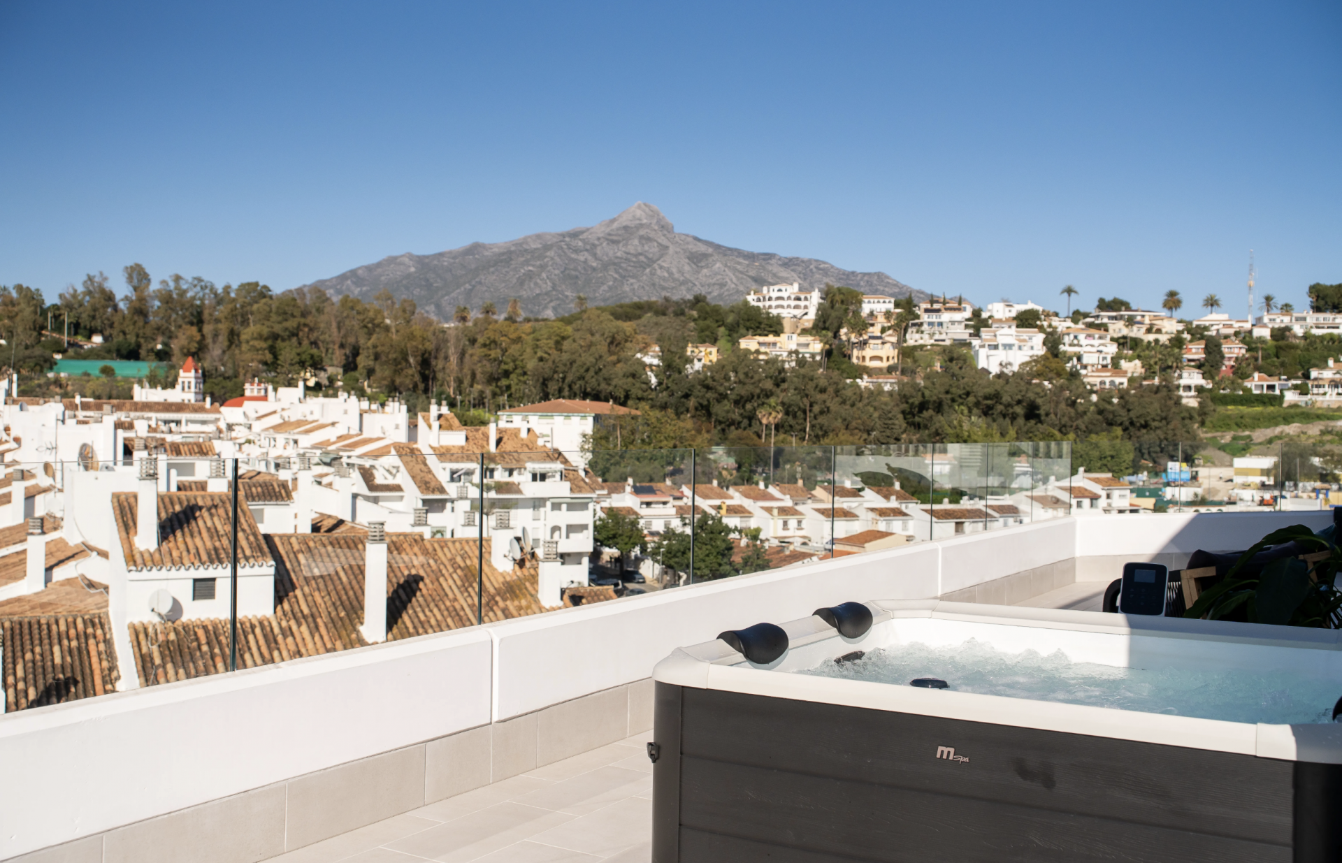 Exclusive True Penthouse in La Campana with 4 Bedrooms.