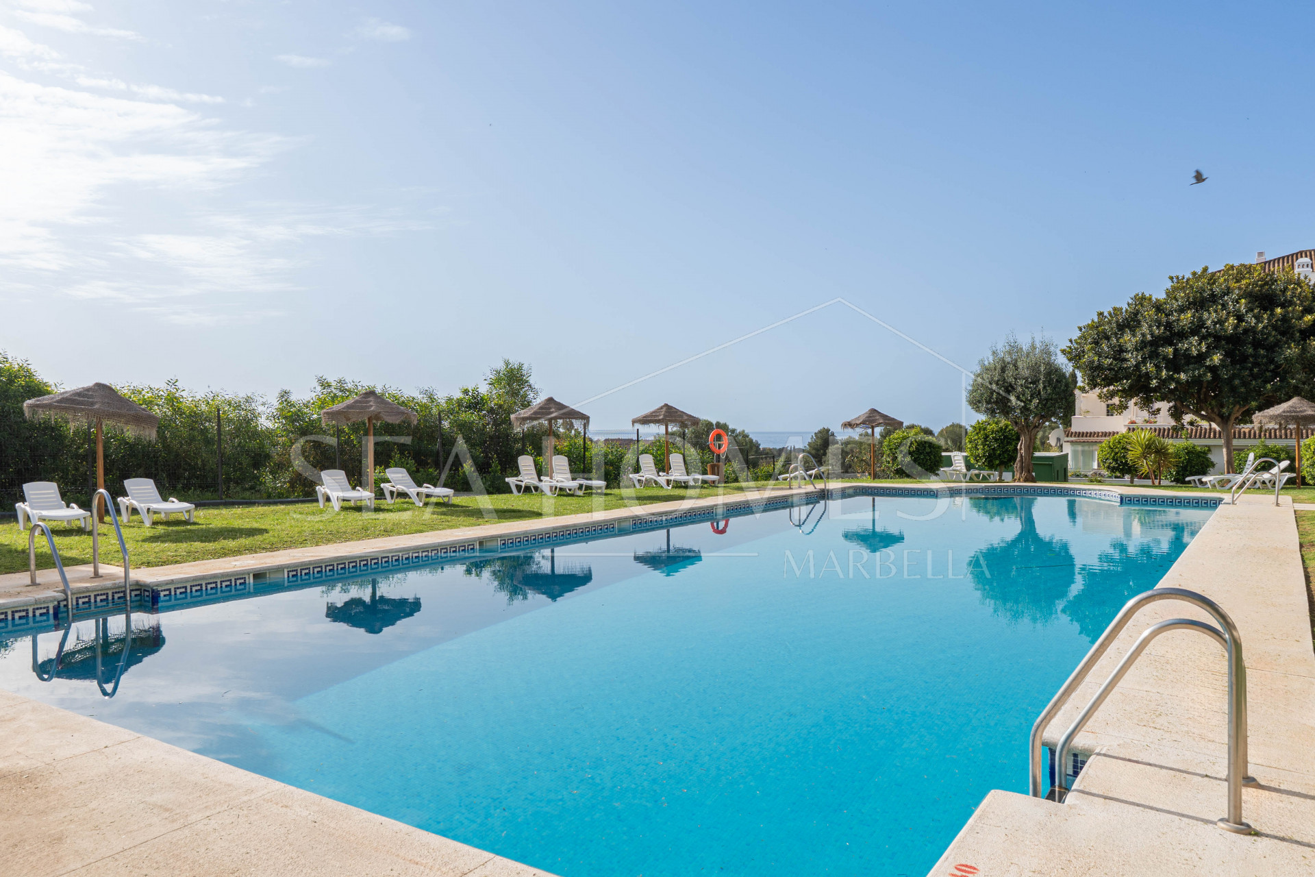 This penthouse represents the best of Marbella living, combining luxury, comfort, and a prime location in one of the most sought-after areas of the Costa del Sol.