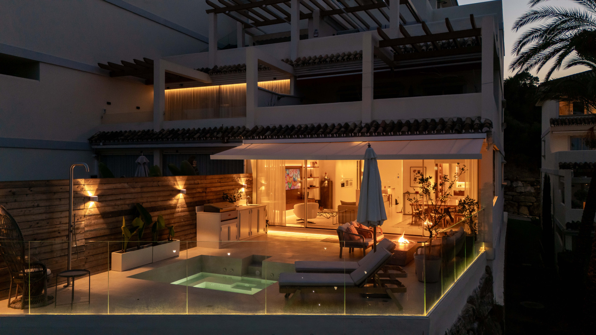 Panoramic sea, lake and La Concha views meet modern design, a private plunge pool and stylish outdoor living in Les Belvederes, Nueva Andalucia. — photo 2