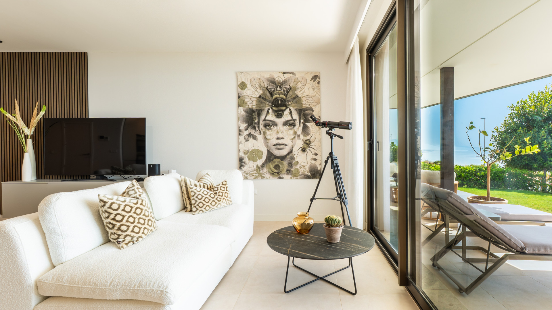 Luxuriöse Erdgeschosswohnung in La Sabina, Casares Costa