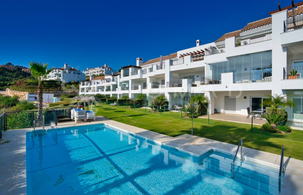 apartamento-en-planta-baja en marbella-east · la-mairena 334900€