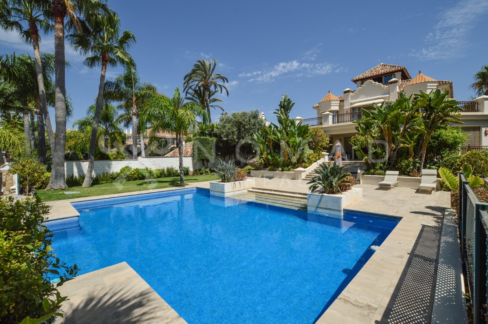 villas en marbella-east · costabella 2800000€