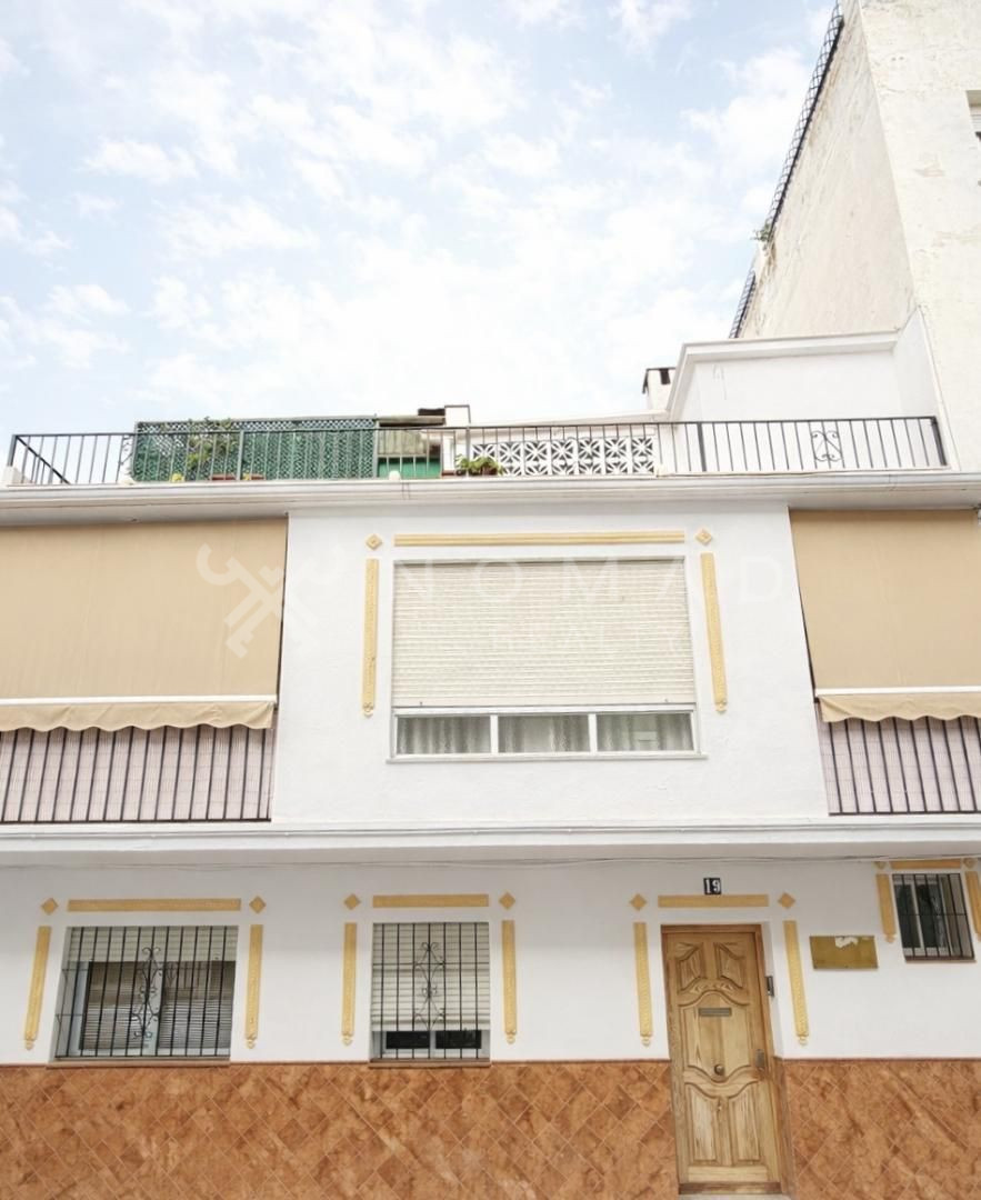 casas-de-pueblo en san-pedro-de-alcantara ·  780000€