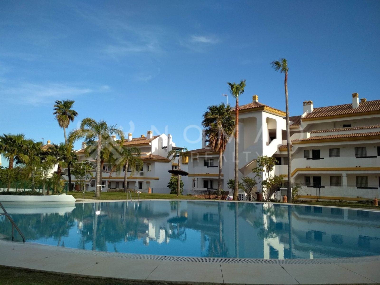 apartamento-en-planta-baja en mijas-costa · calanova-golf 296900€