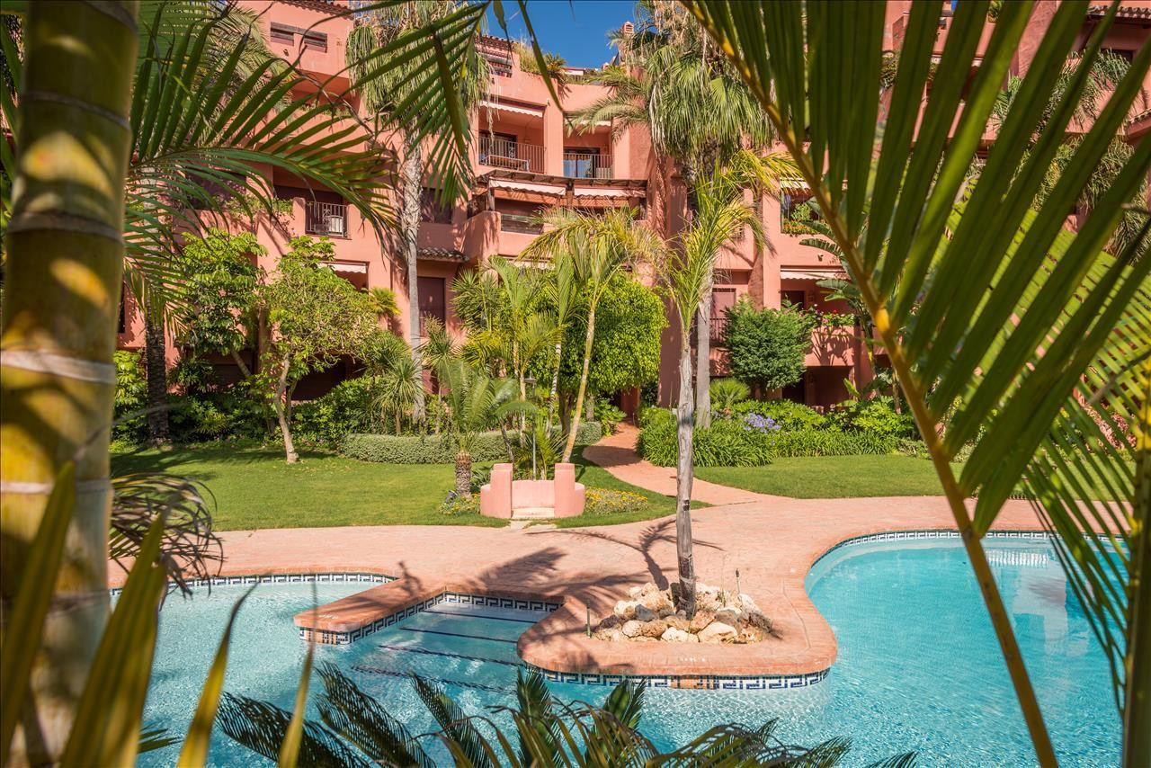 Apartment in Frontline Beach Urbanization Do you want to live in an authentic paradise? This apartment is for you! — photo 4