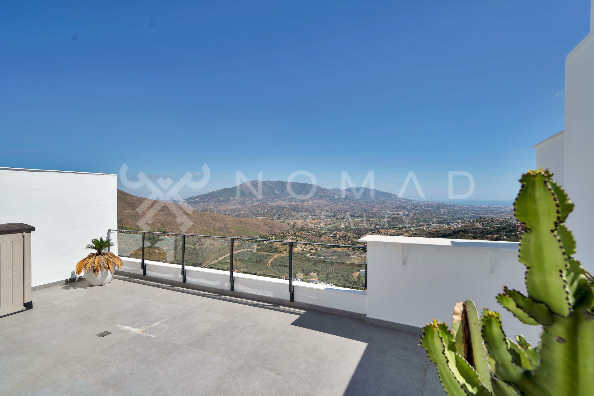 1 · Marbella East · La Mairena 580.000€€ 1 · Marbella East · La Mairena 580.000€€