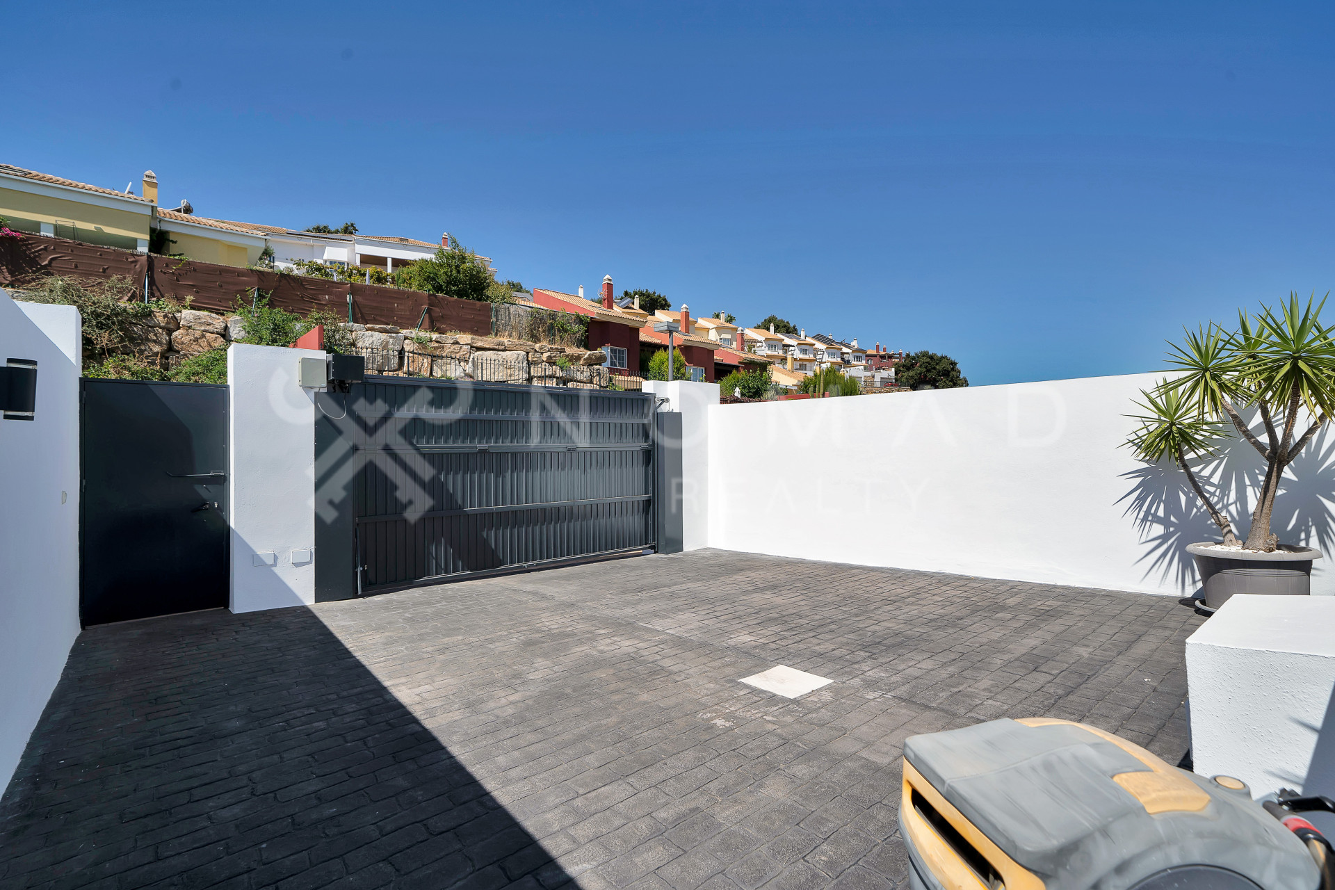 1 · Marbella East · La Mairena 580.000€€ 1 · Marbella East · La Mairena 580.000€€