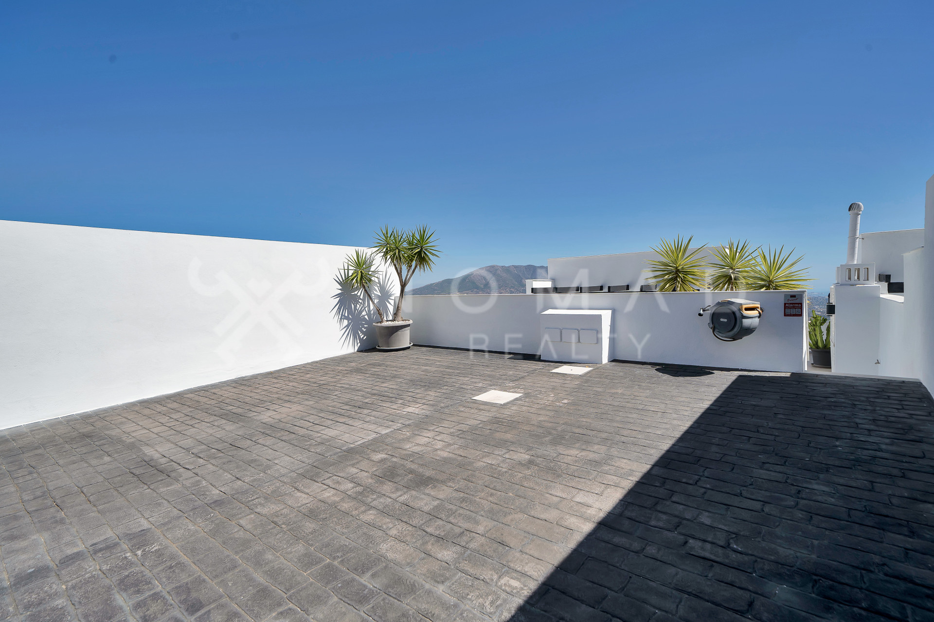 1 · Marbella East · La Mairena 580.000€€ 1 · Marbella East · La Mairena 580.000€€