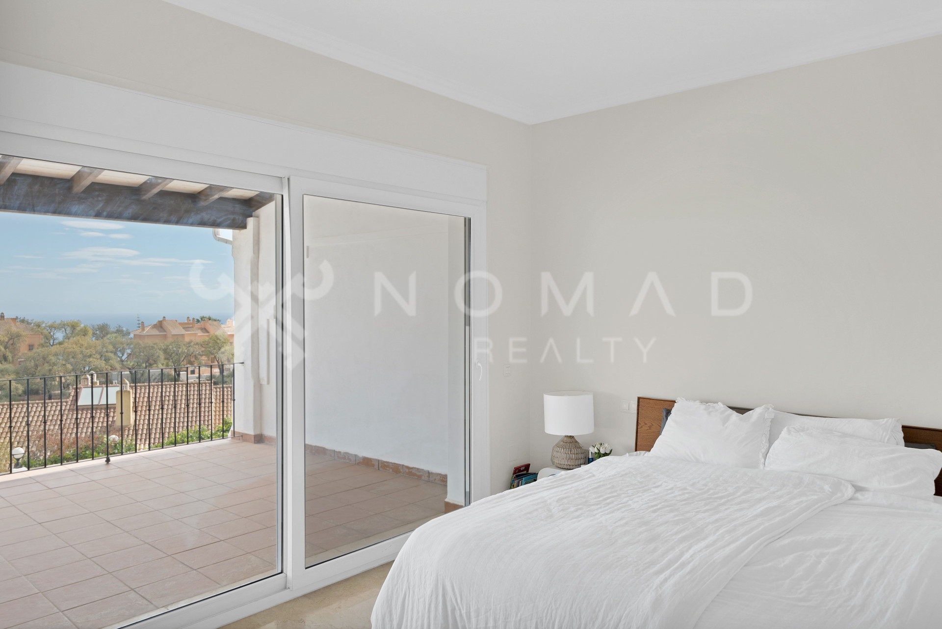 1 · Marbella East · La Mairena 1.099.000€€ 1 · Marbella East · La Mairena 1.099.000€€