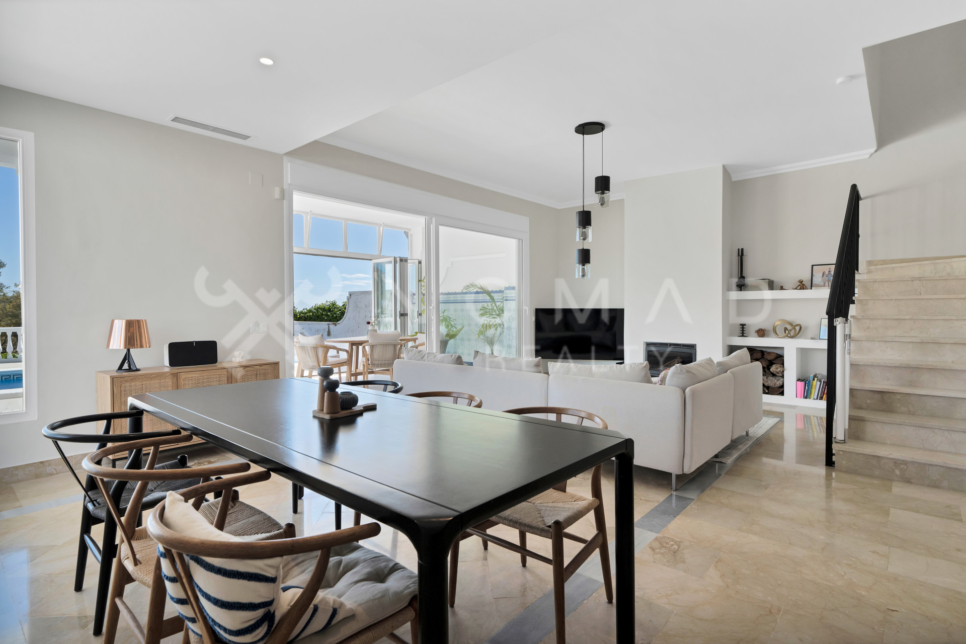 1 · Marbella East · La Mairena 1.099.000€€ 1 · Marbella East · La Mairena 1.099.000€€
