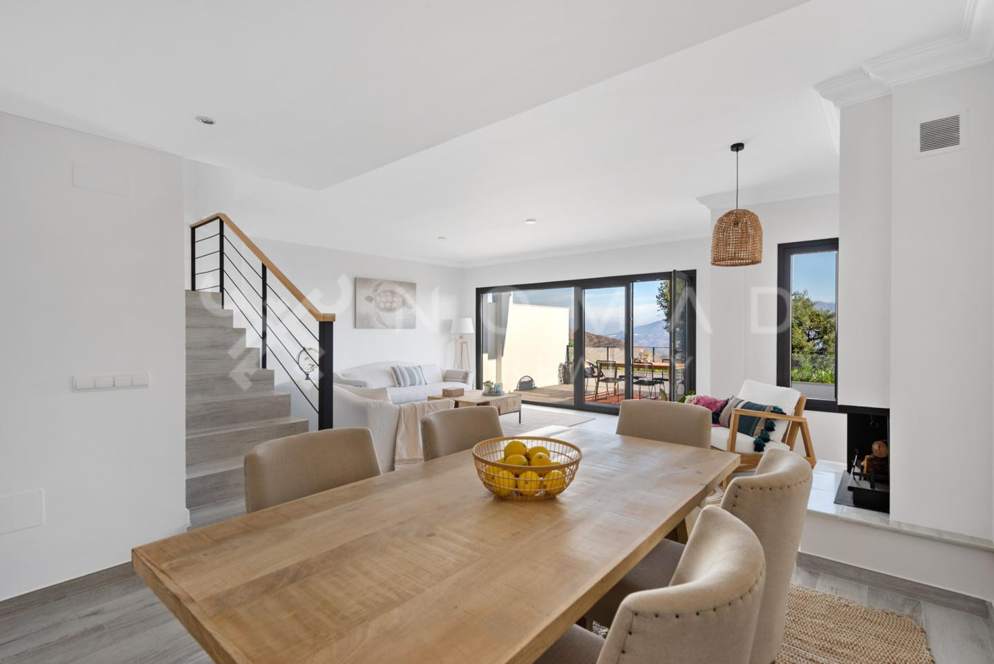 1 · Marbella East · La Mairena 595.000€€ 1 · Marbella East · La Mairena 595.000€€