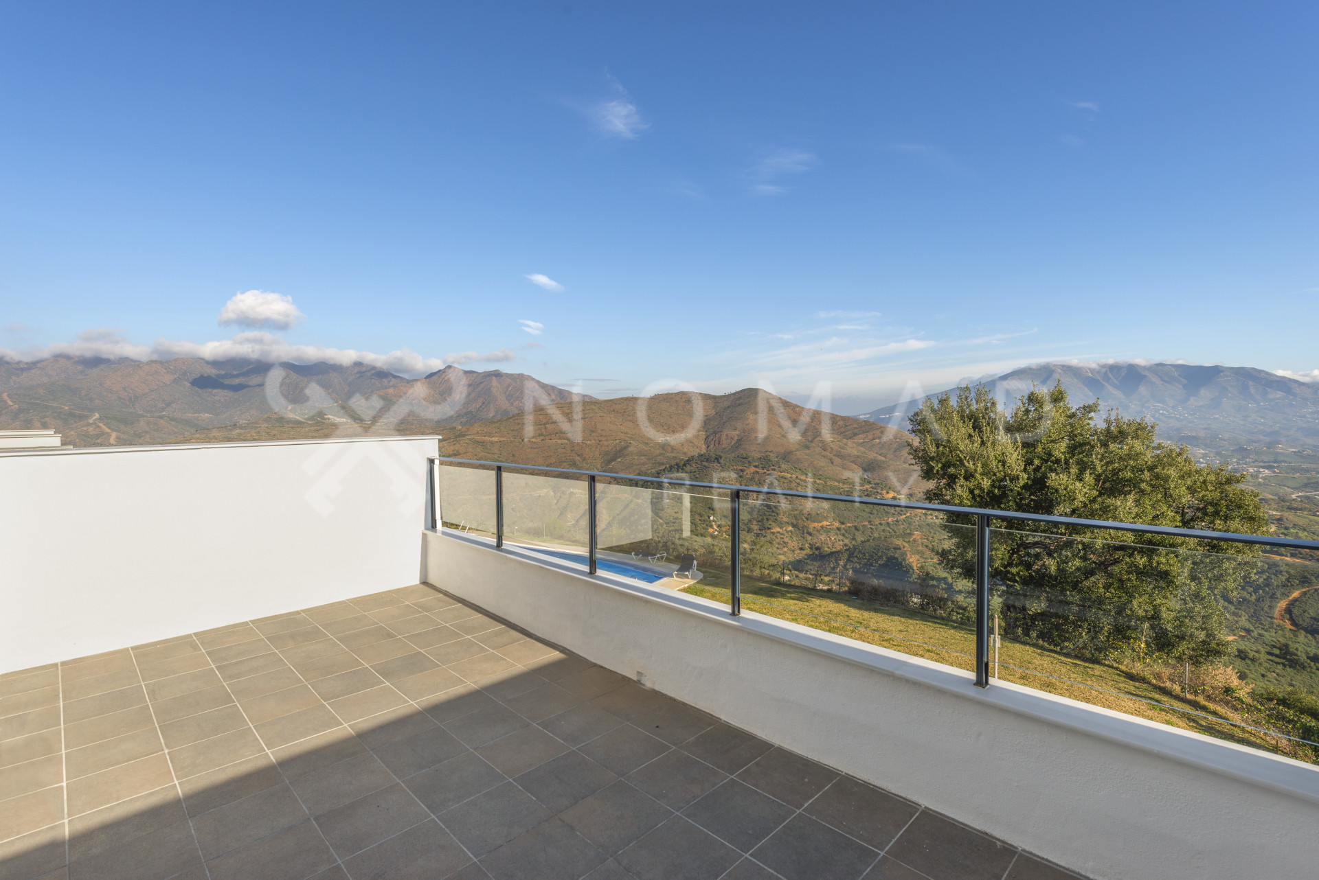 1 · Marbella East · La Mairena 595.000€€ 1 · Marbella East · La Mairena 595.000€€