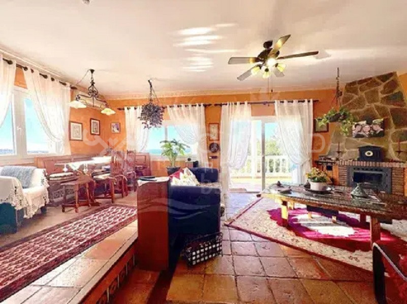 1 · Mijas Costa · Los Claveles 900.000€€ 1 · Mijas Costa · Los Claveles 900.000€€