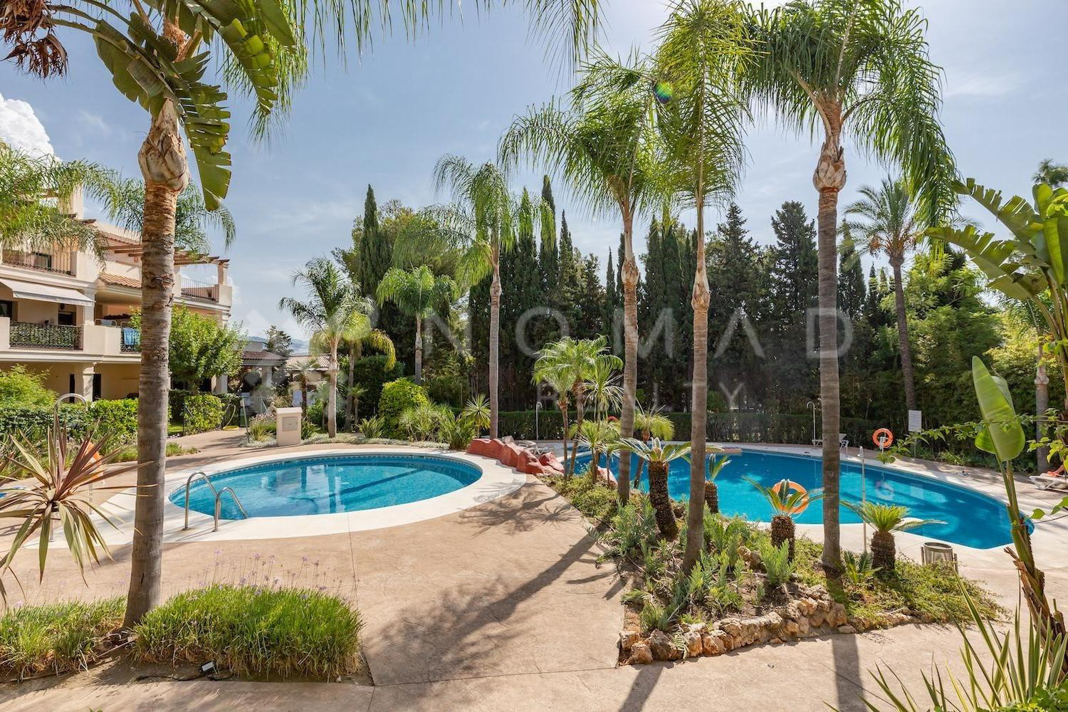 apartamento-en-planta-baja en nueva-andalucia · atalaya-de-rio-verde 477200€