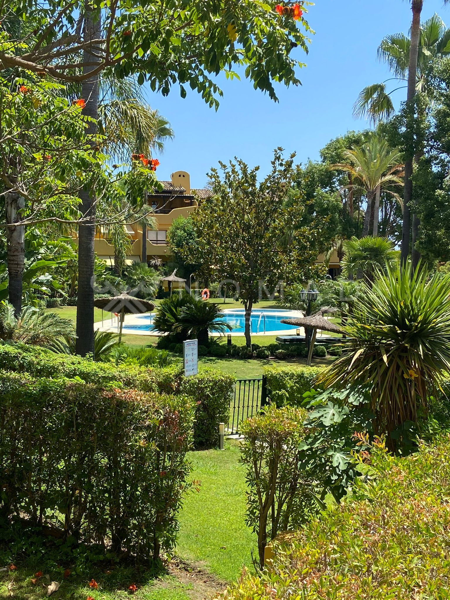 casas-de-pueblo en marbella-golden-mile · nagüeles 700000€