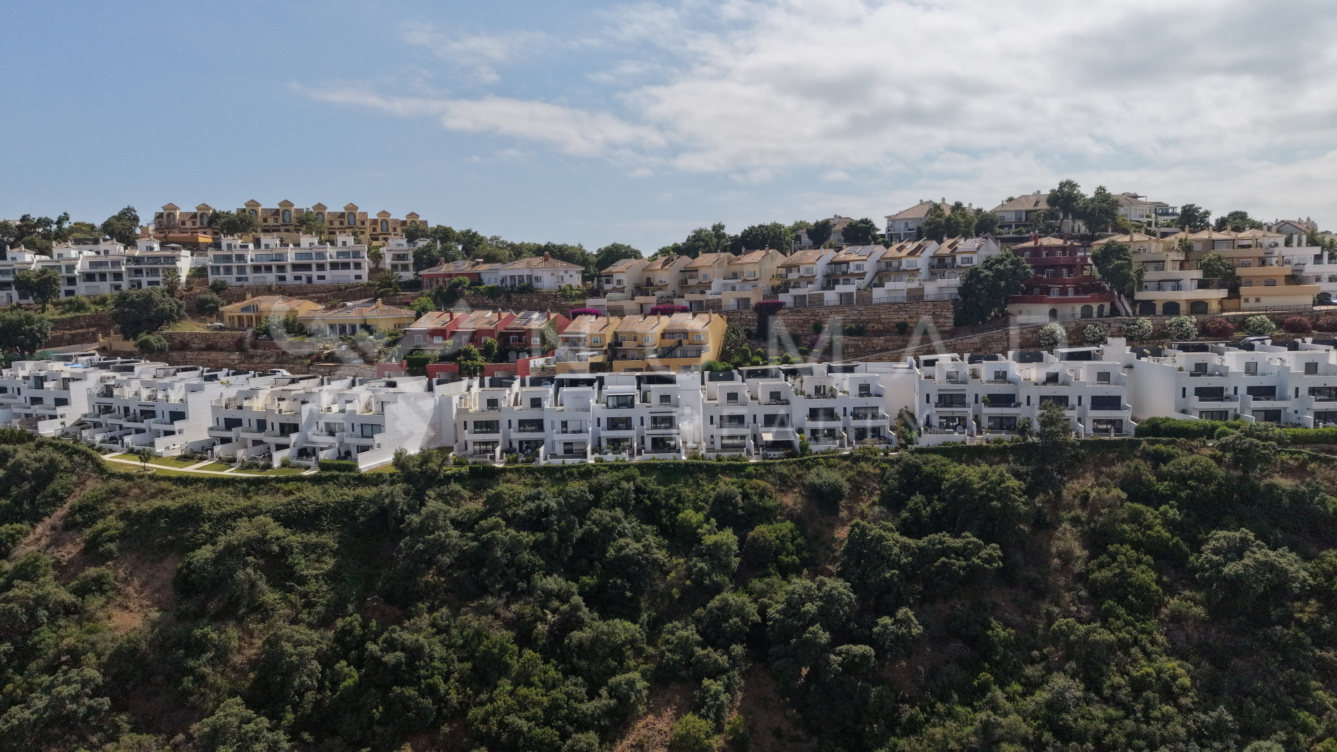 1 · Marbella East · La Mairena 695.000€€ 1 · Marbella East · La Mairena 695.000€€