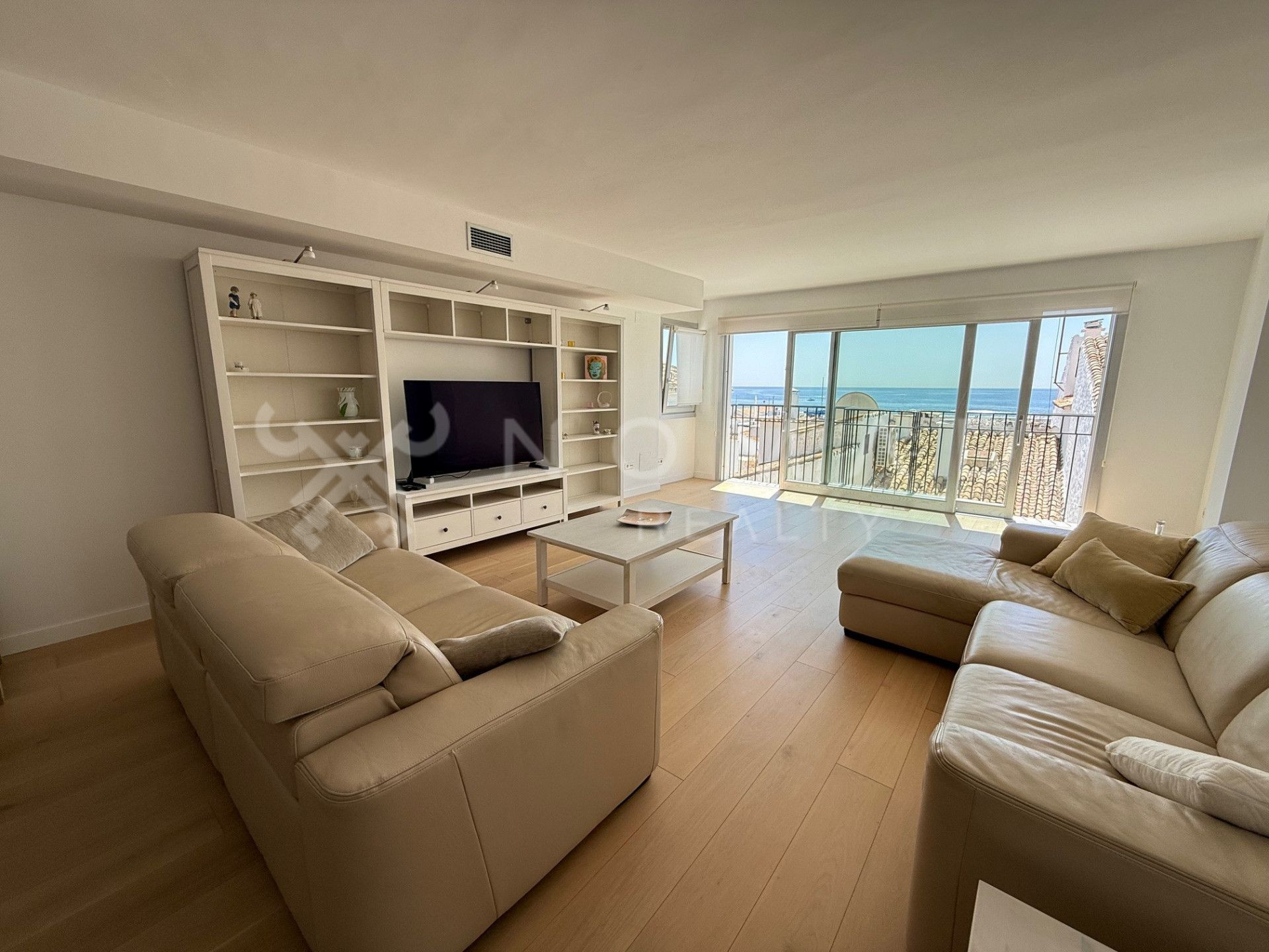 1 · Marbella - Puerto Banus · 595.000€€ 1 · Marbella - Puerto Banus · 595.000€€