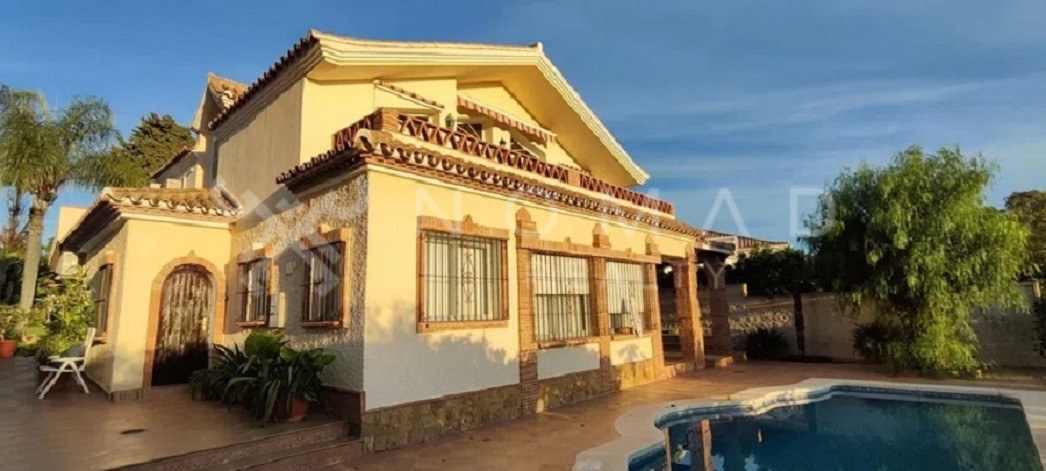 casa en san-pedro-de-alcantara ·  1240800€