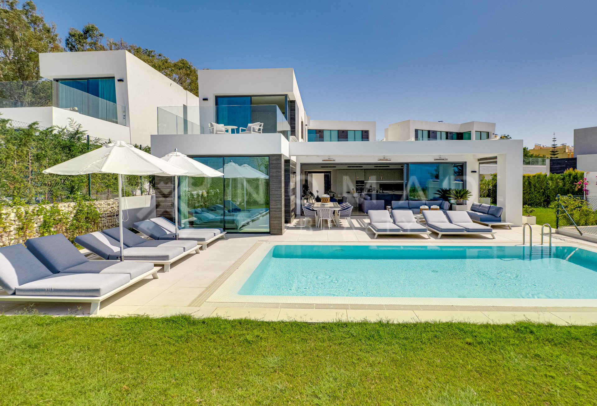 villas en marbella-east · cabo-royale 2100000€