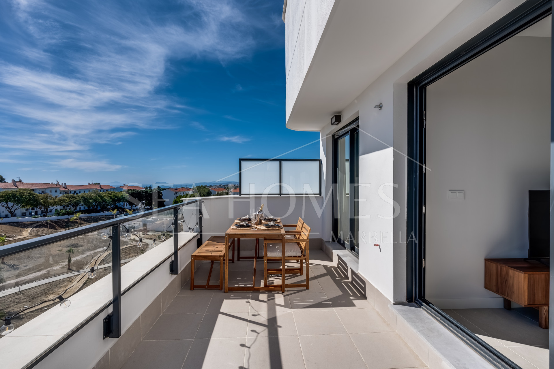Luxury 1-Bedroom Penthouse with Stunning Sea Views in La Resina, Estepona