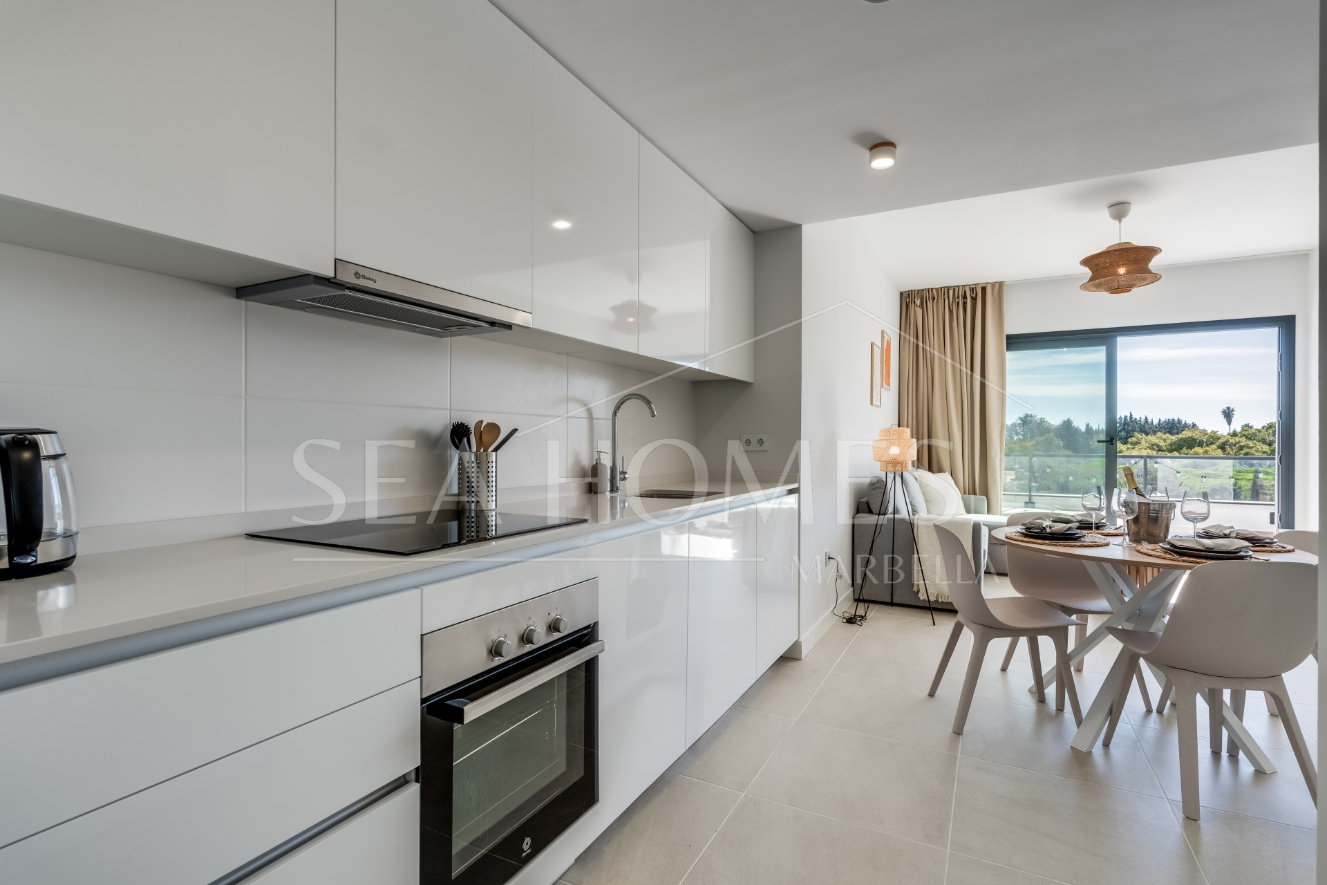 Luxury 1-Bedroom Penthouse with Stunning Sea Views in La Resina, Estepona
