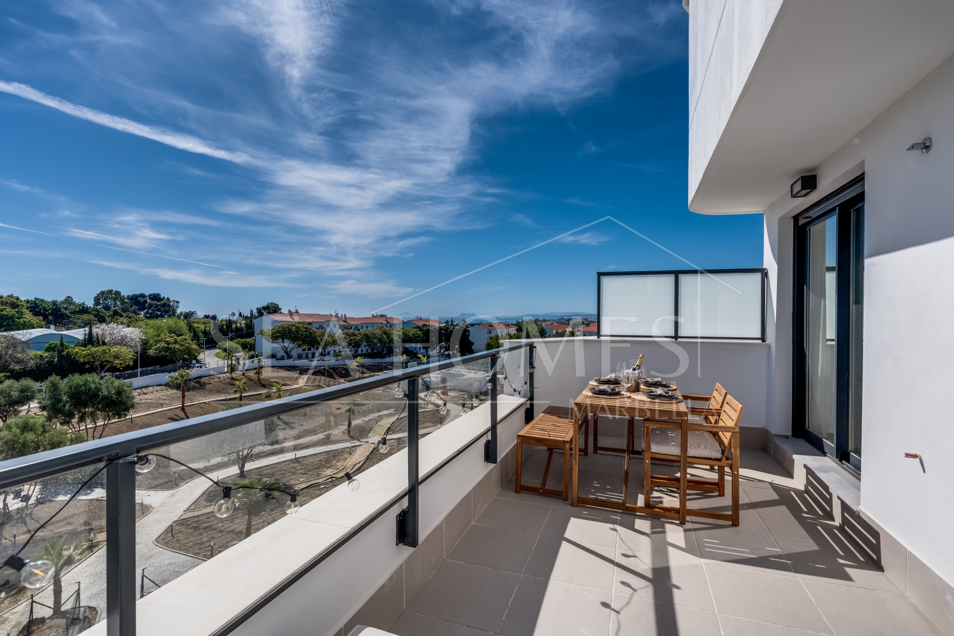 Luxury 1-Bedroom Penthouse with Stunning Sea Views in La Resina, Estepona