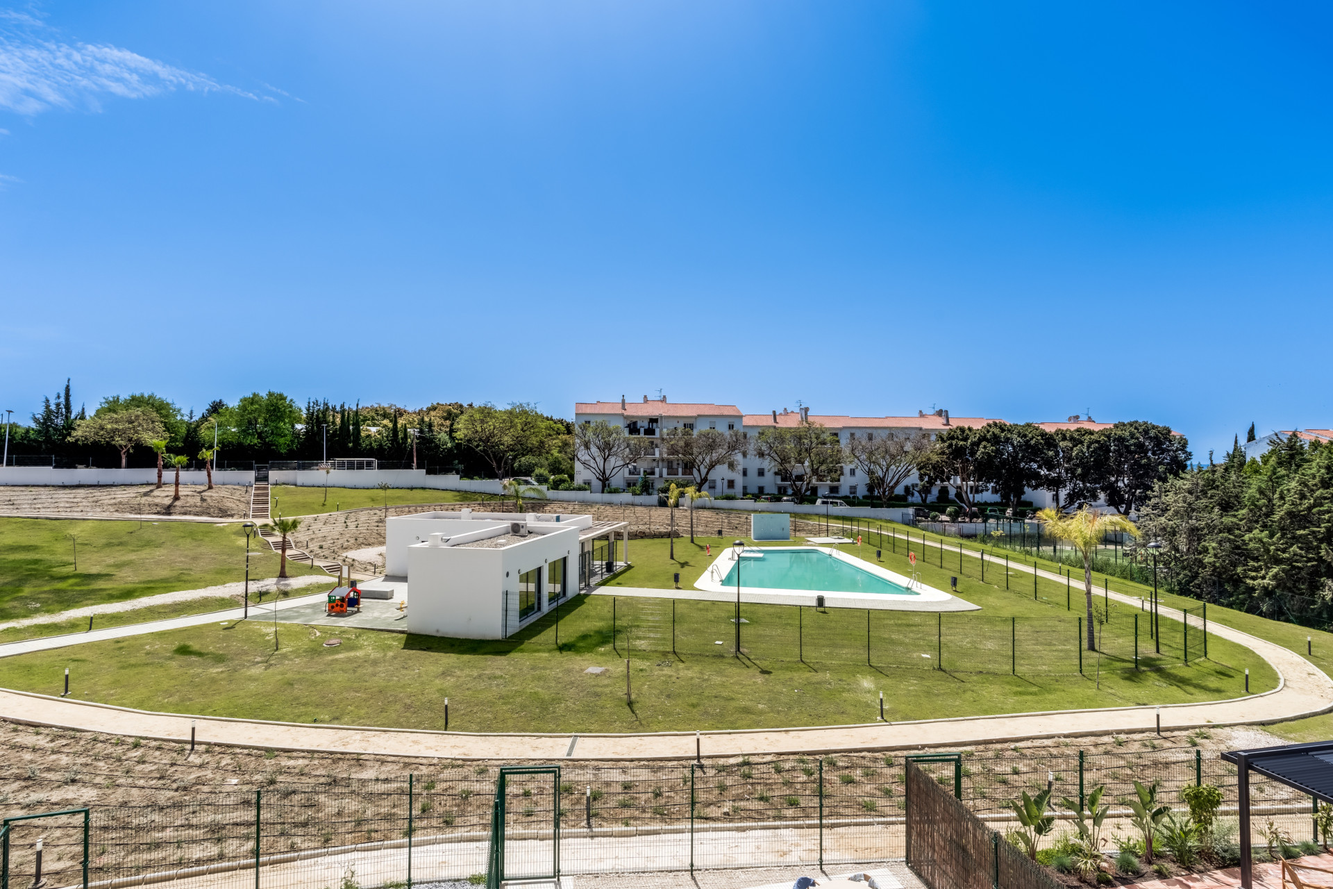 Modern 2-Bedroom Apartment in Aranya, Selwo – Estepona