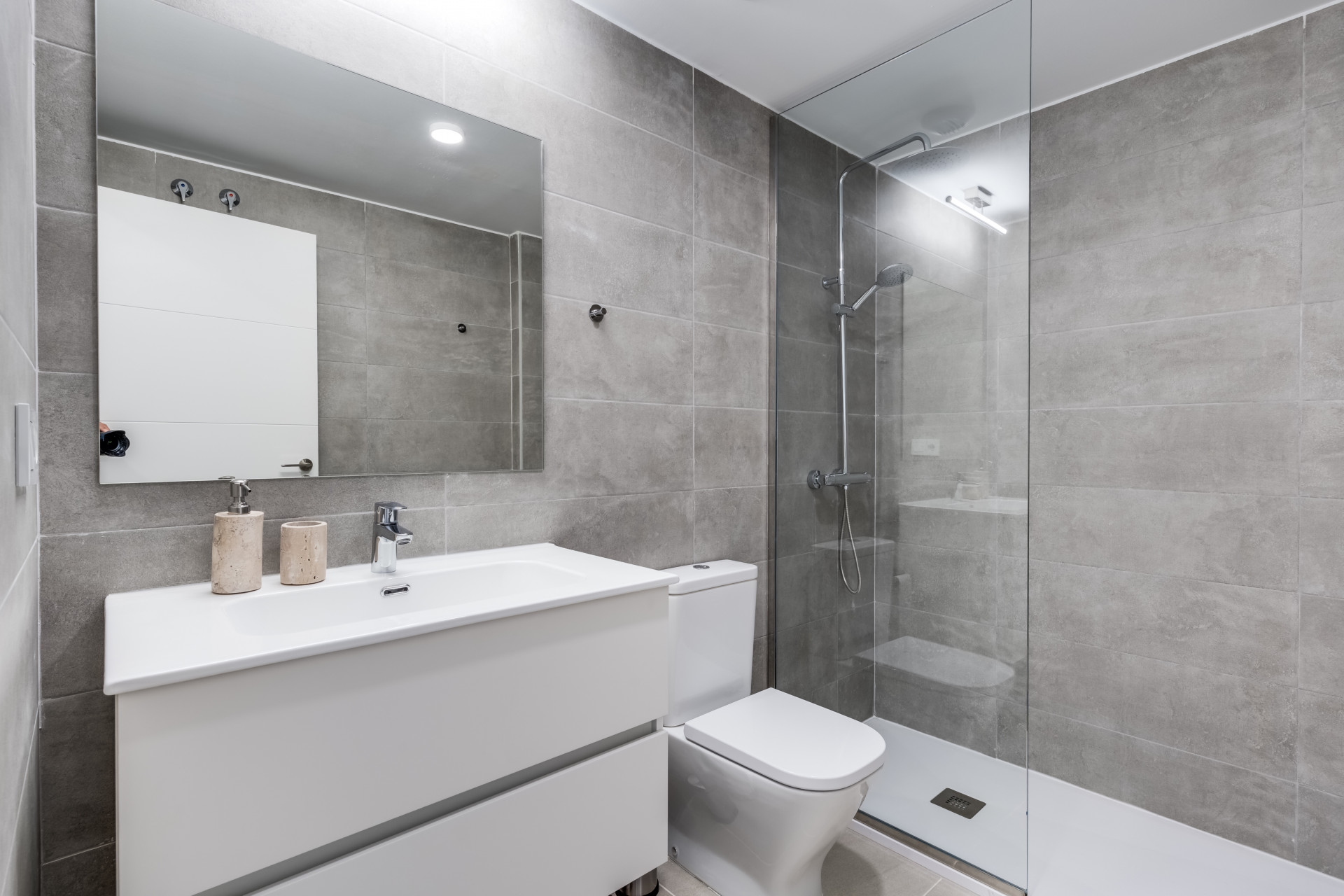 Modern 2-Bedroom Apartment in Aranya, Selwo – Estepona