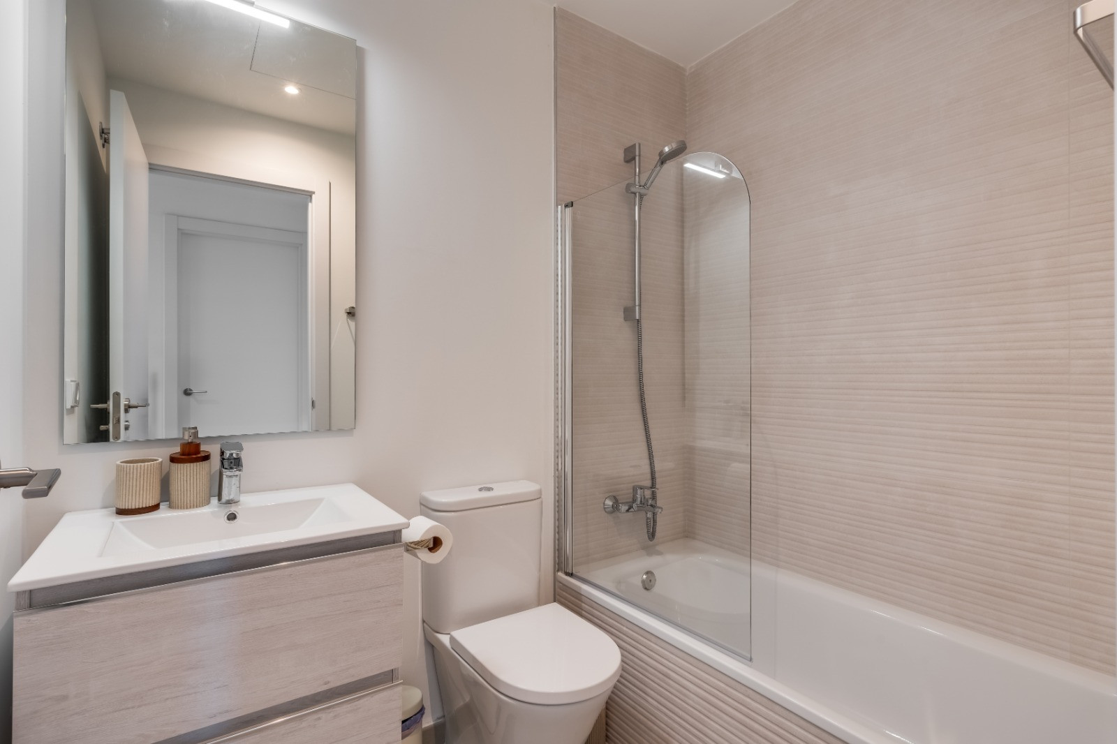 Image {index}: Apartment For sale, Estepona, €439,000 [687-00313P]