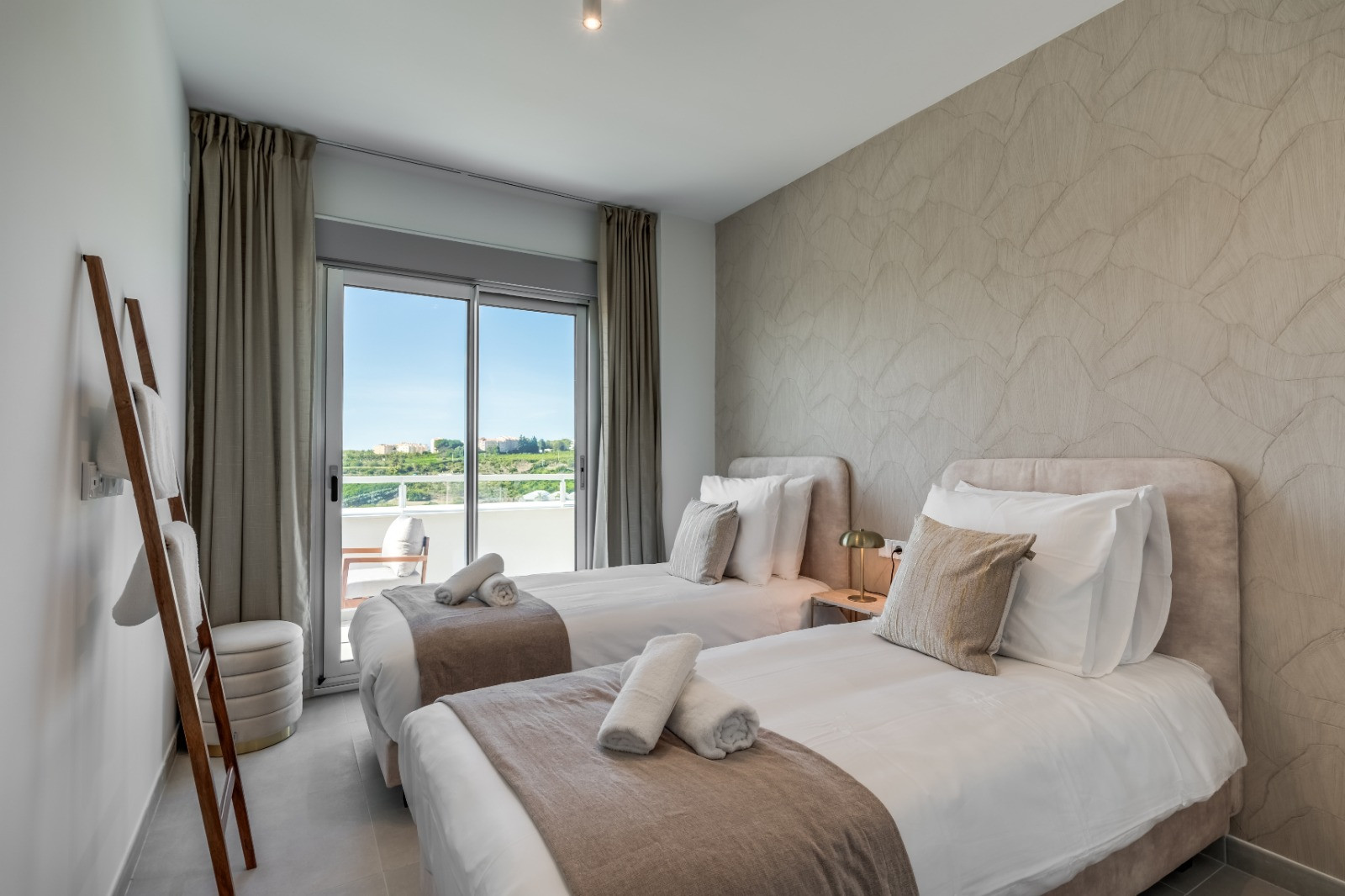 Image {index}: Apartment For sale, Estepona, €439,000 [687-00313P]