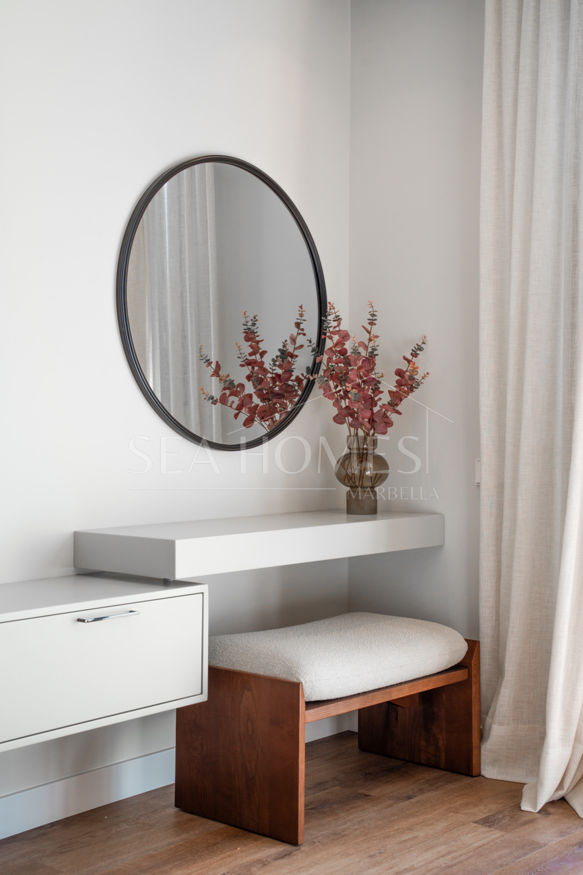 Luxury 5-Bedroom Villa with Panoramic Sea & Golf Views in Nueva Andalucia, Marbella