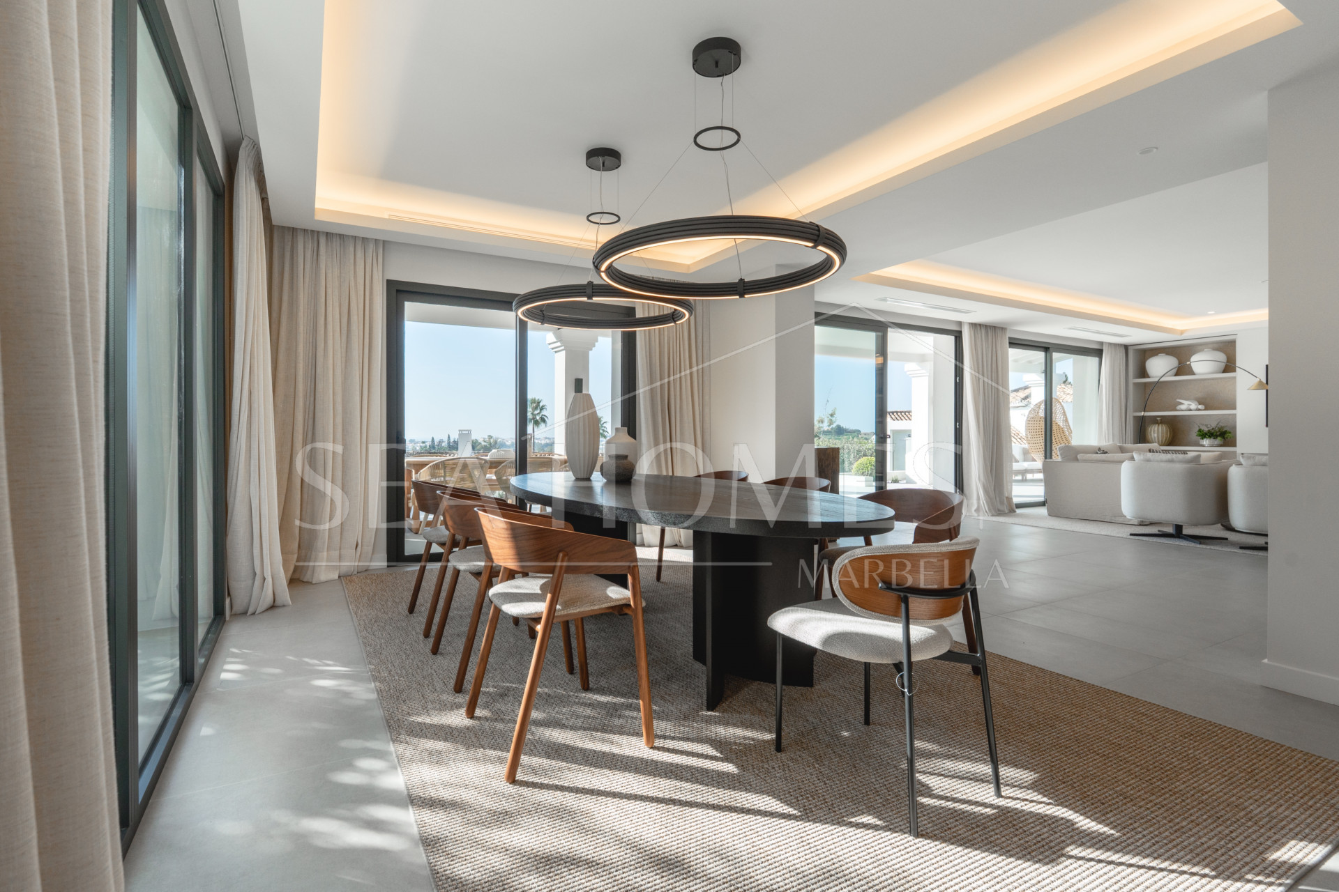 Luxury 5-Bedroom Villa with Panoramic Sea & Golf Views in Nueva Andalucia, Marbella