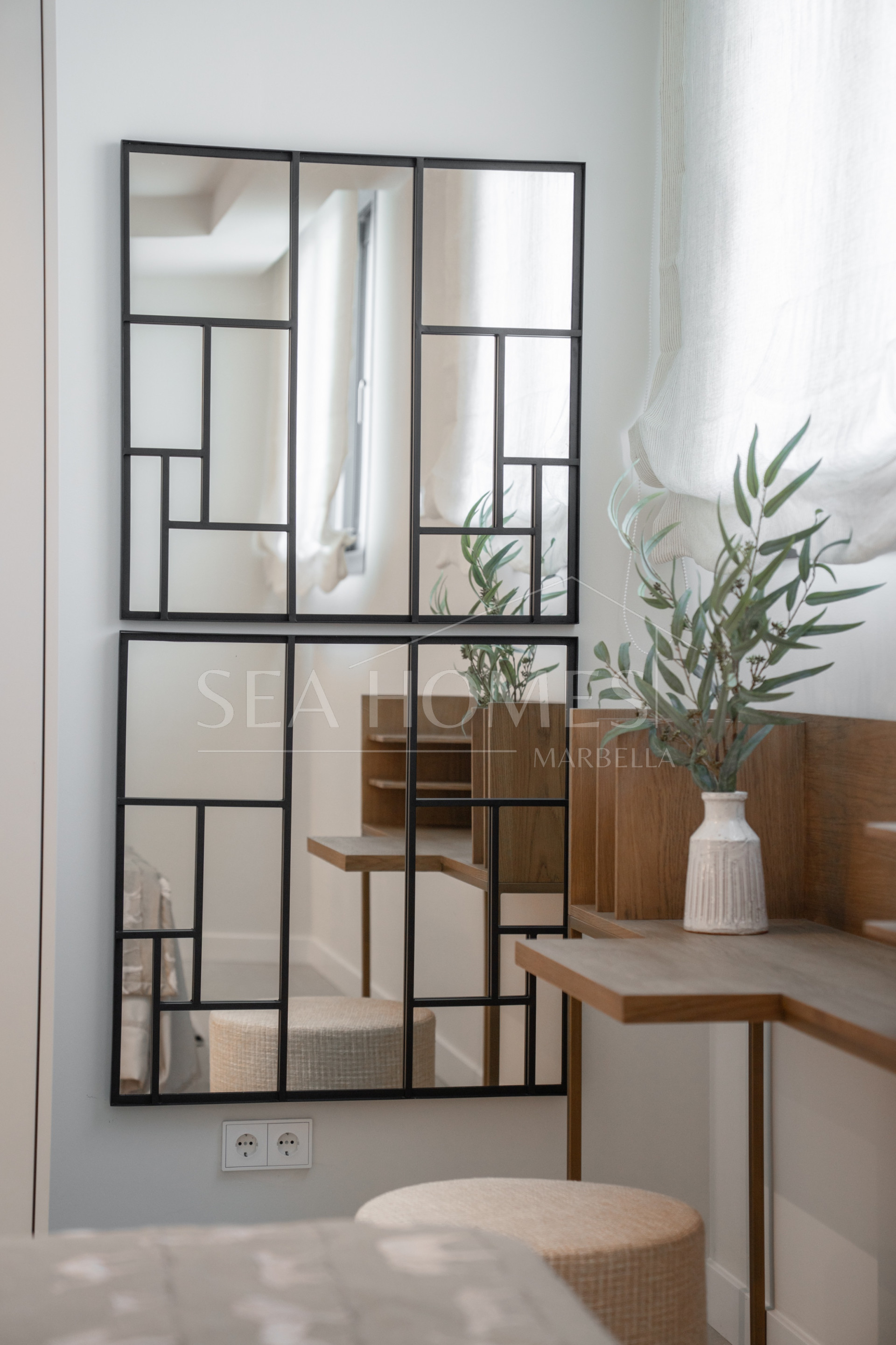 Luxury 5-Bedroom Villa with Panoramic Sea & Golf Views in Nueva Andalucia, Marbella