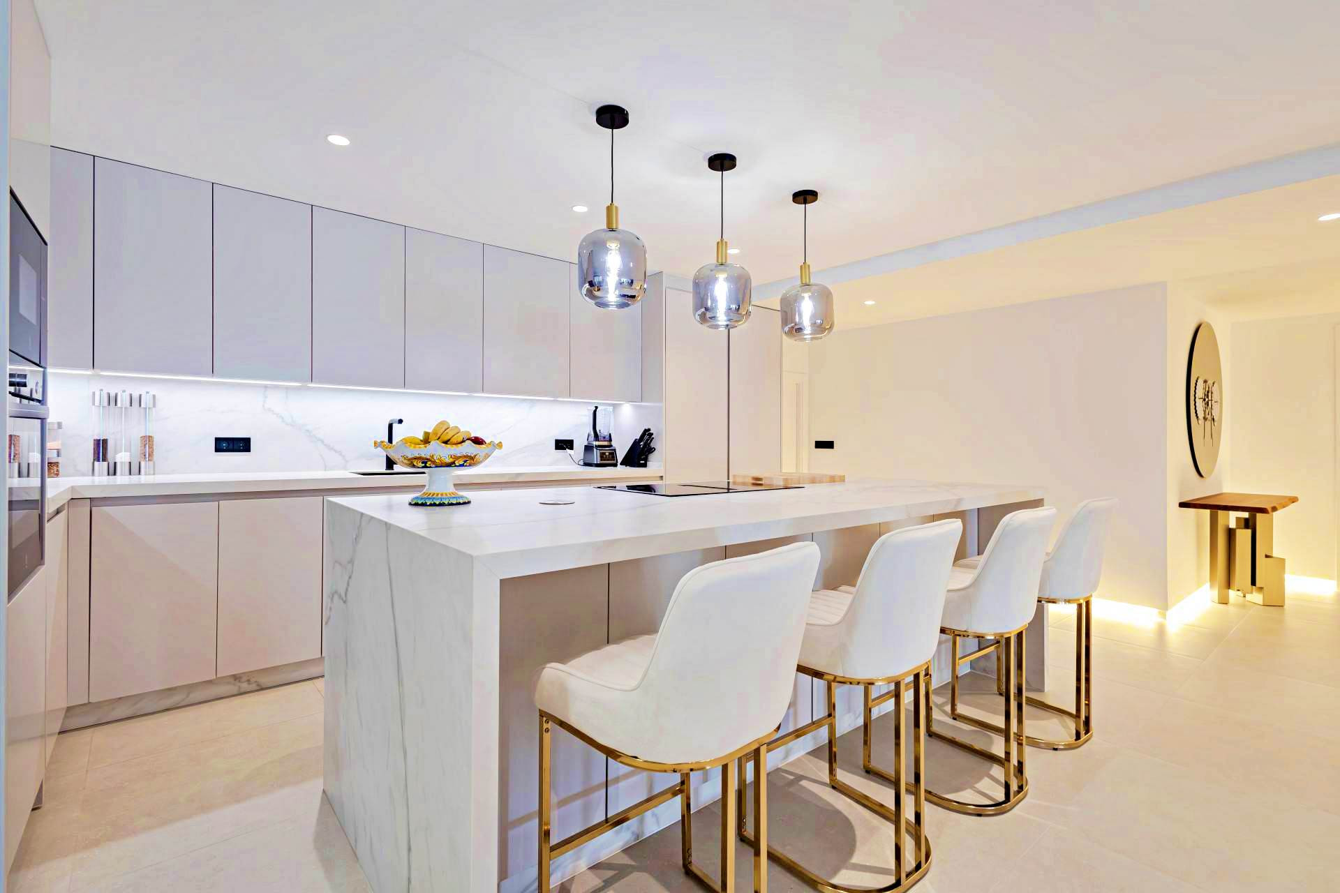 Elegante apartamento en King Hills, Marbella Golden Mile
