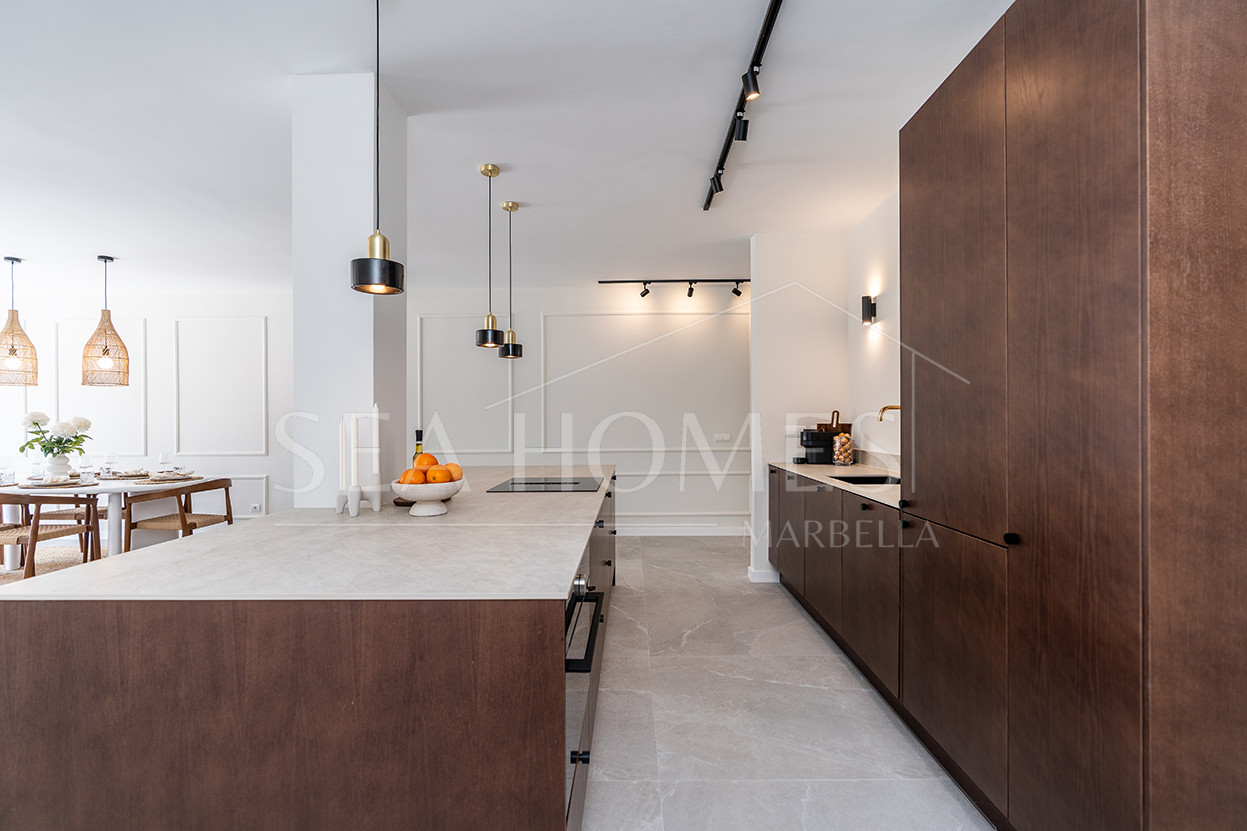 Fully refurbished spacious apartment with sea, golf and mountain views in La Quinta Golf